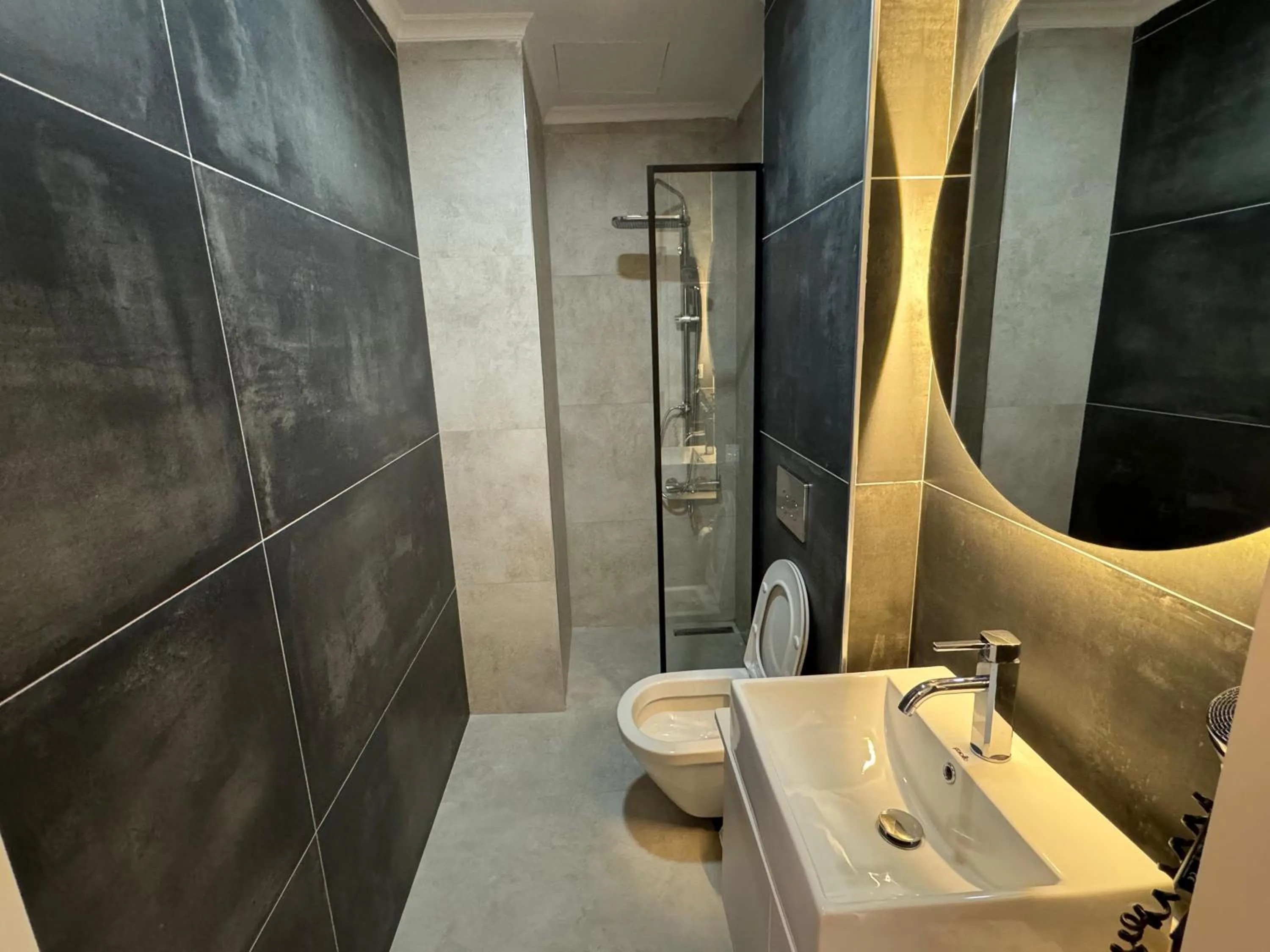 Bathroom in Visse Hotel