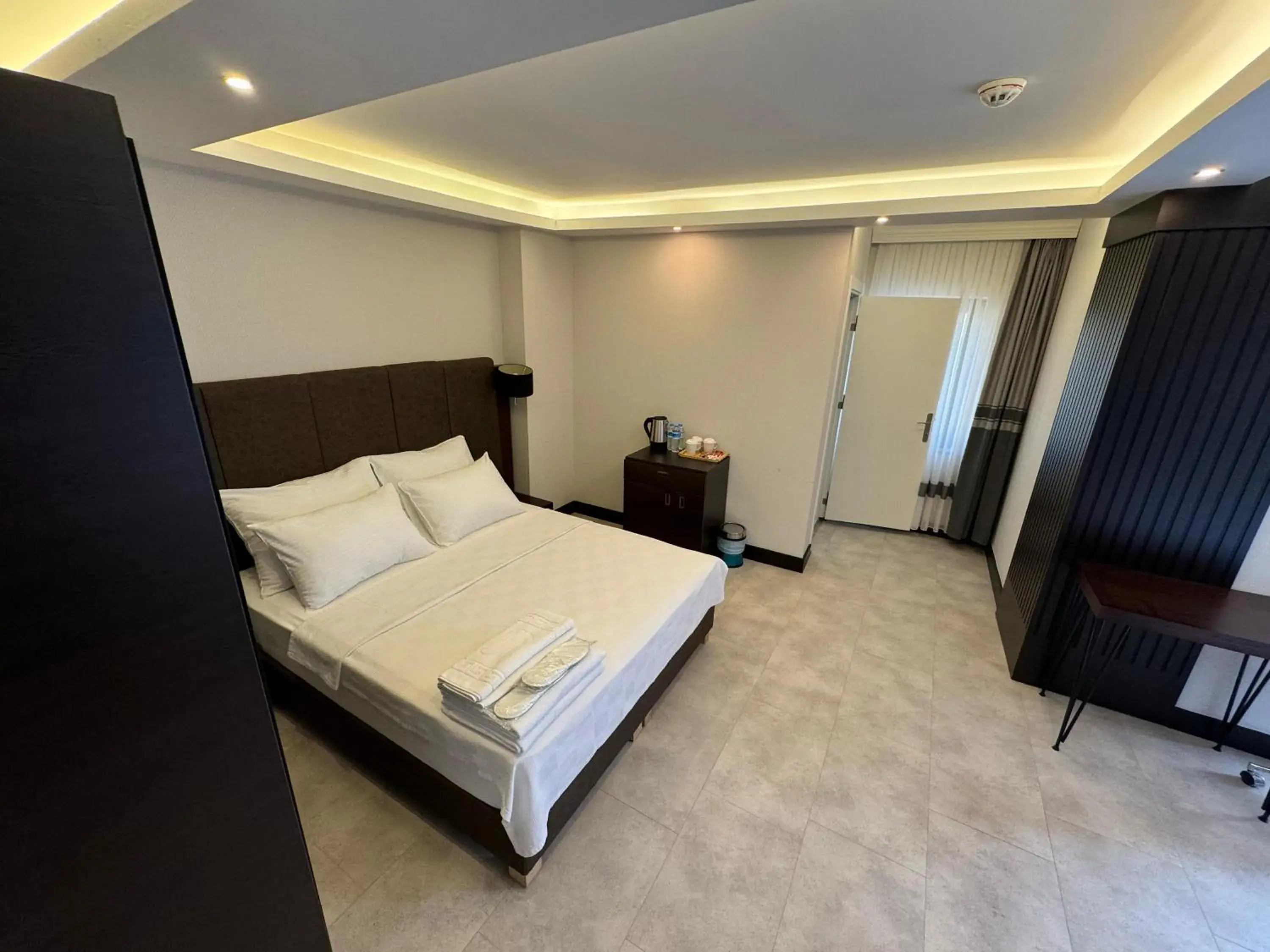 Triple Room in Visse Hotel Triple Room in Visse Hotel