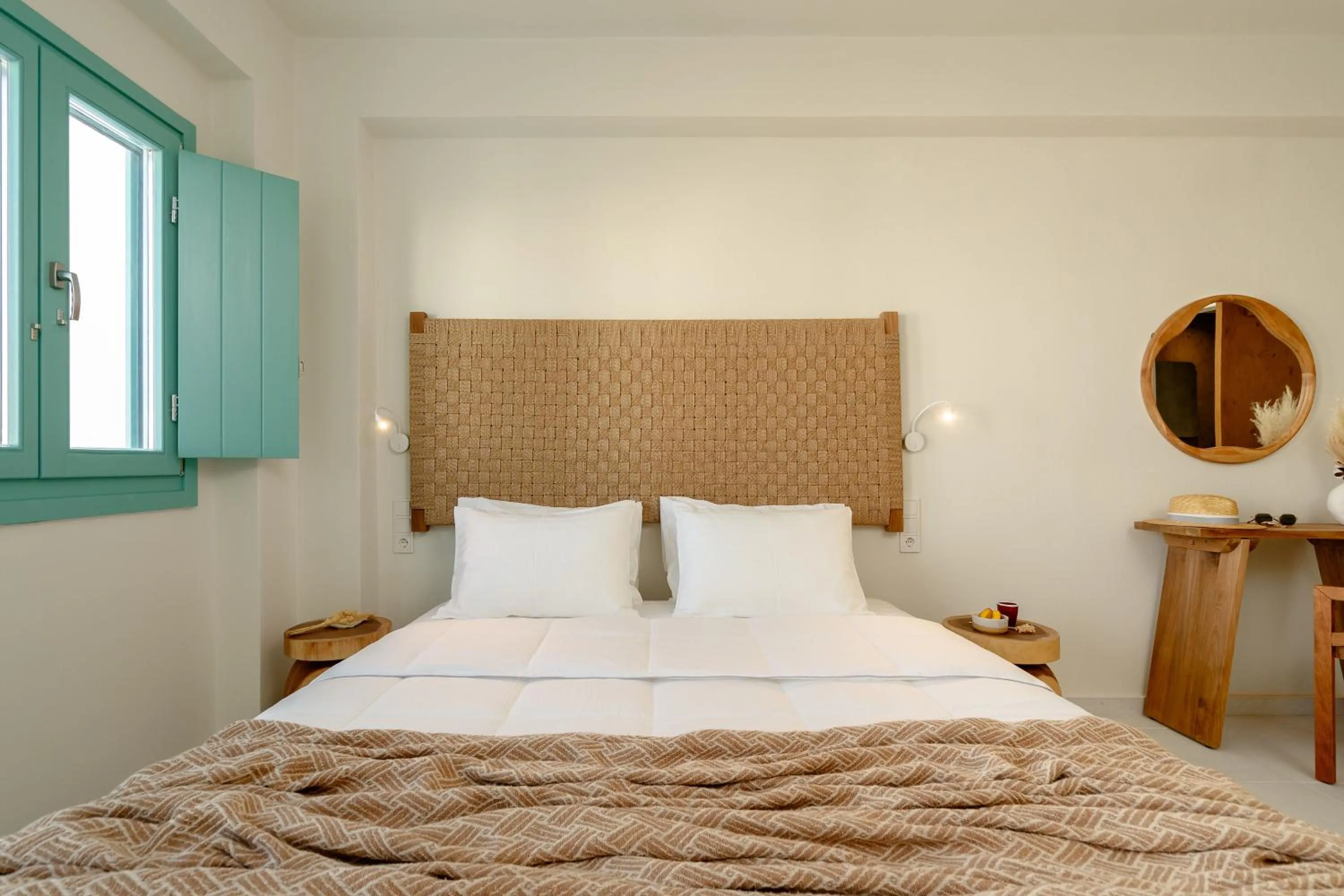 Bed in álas cycladic suites