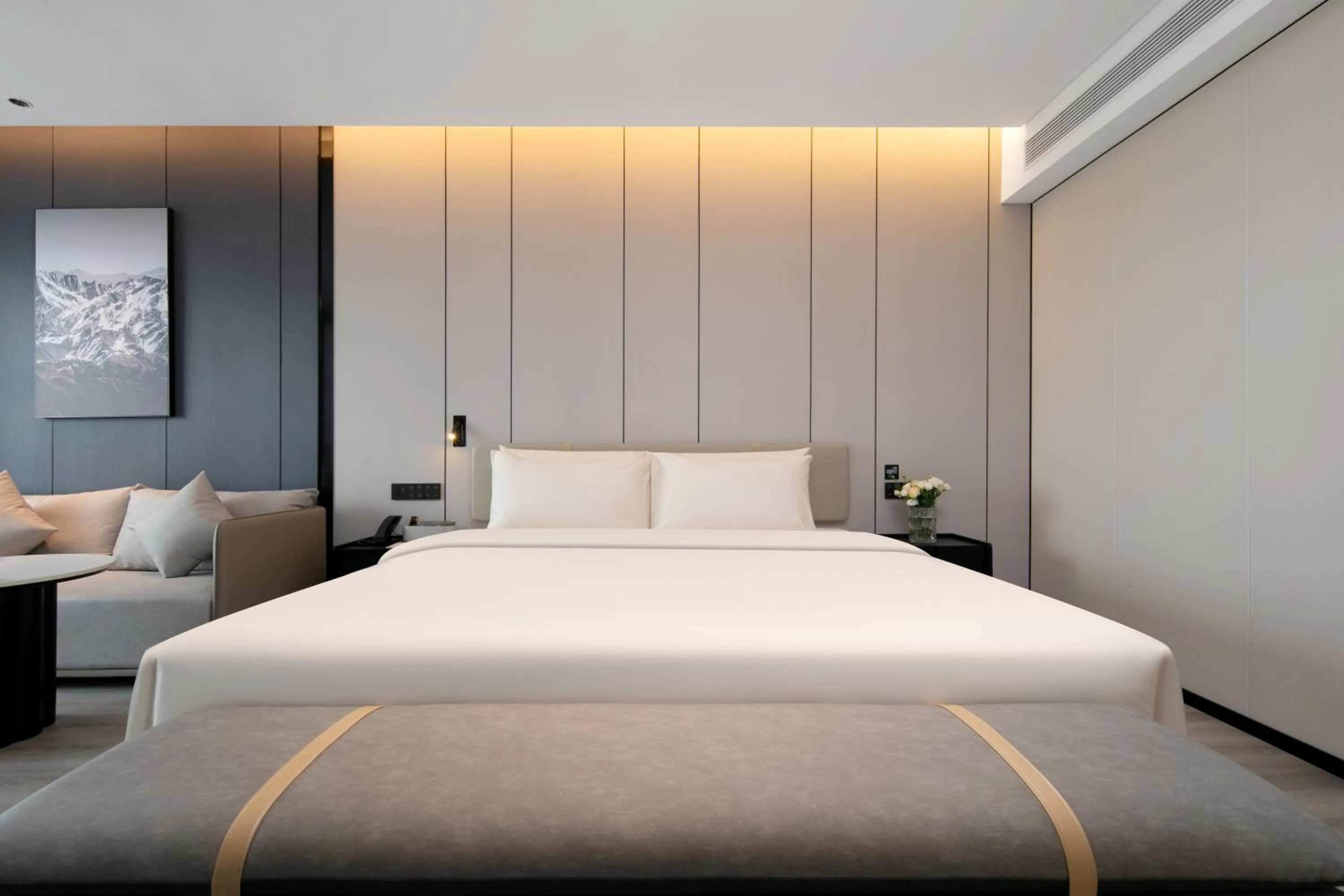 Bedroom, Bed in Atour Hotel Shanghai Baoshan Shangda Road