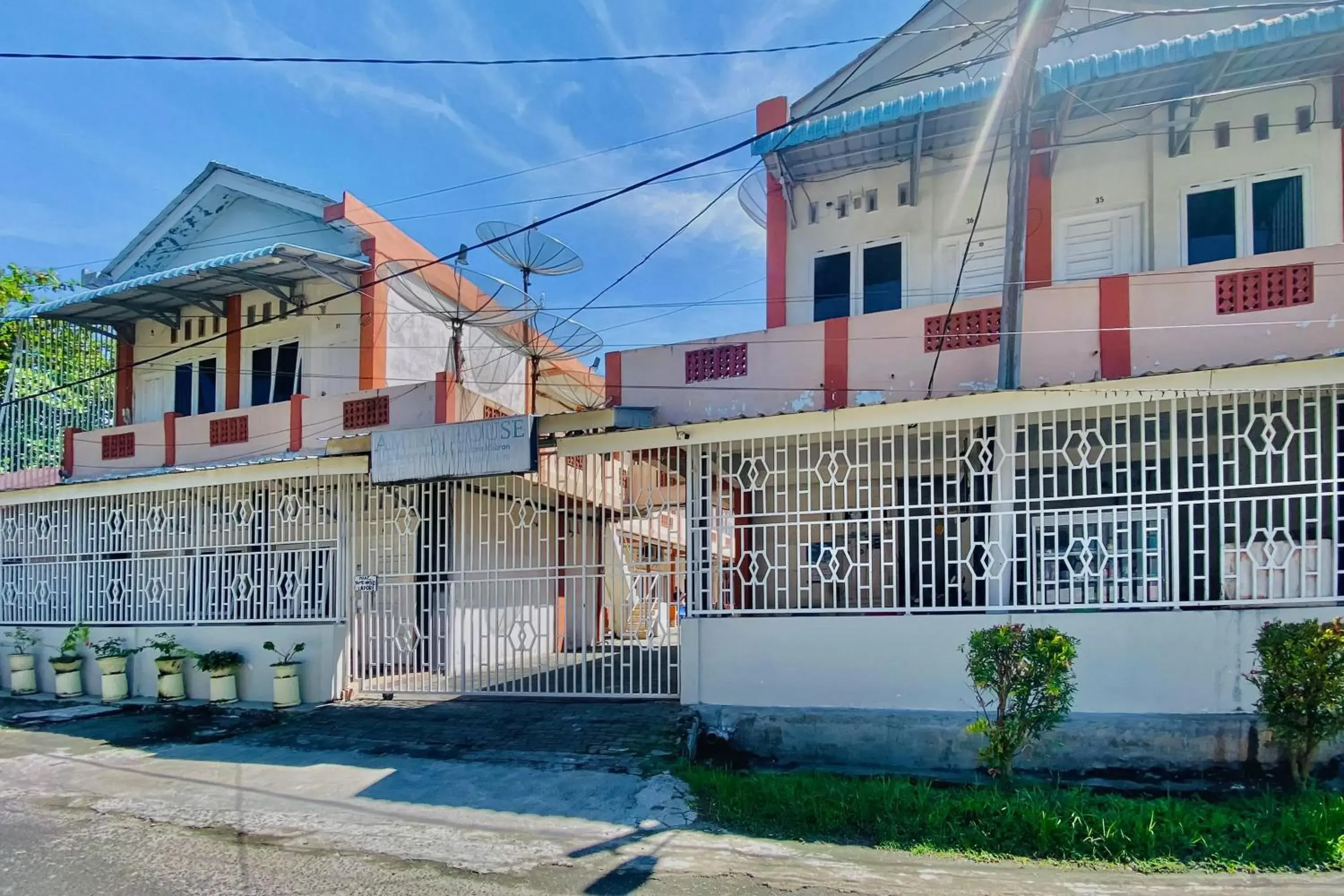 Amira House Kisaran RedPartner Amira House Kisaran RedPartner