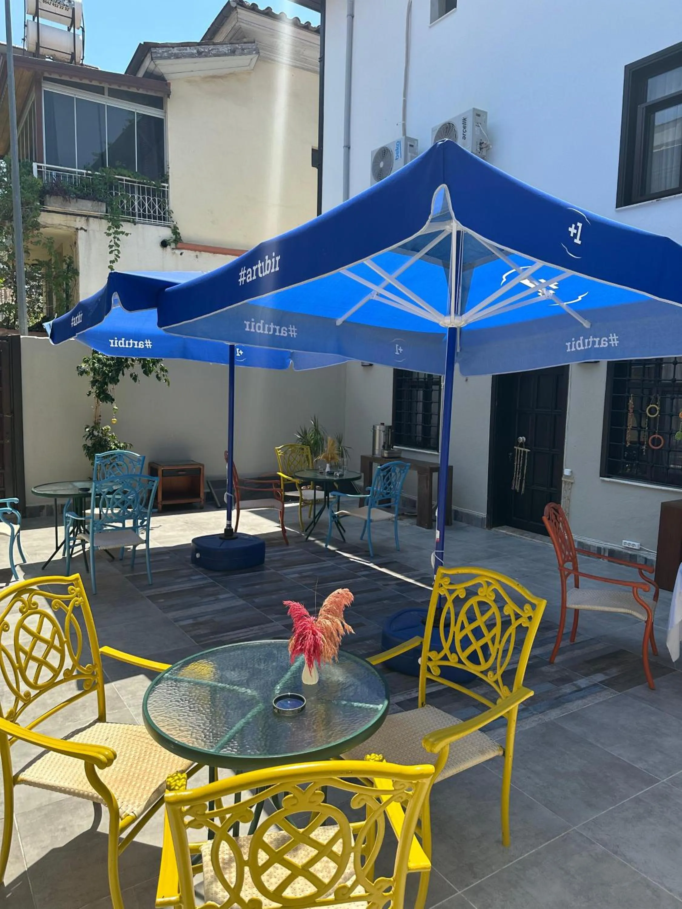 Property building in Loost Town Inn Hotel