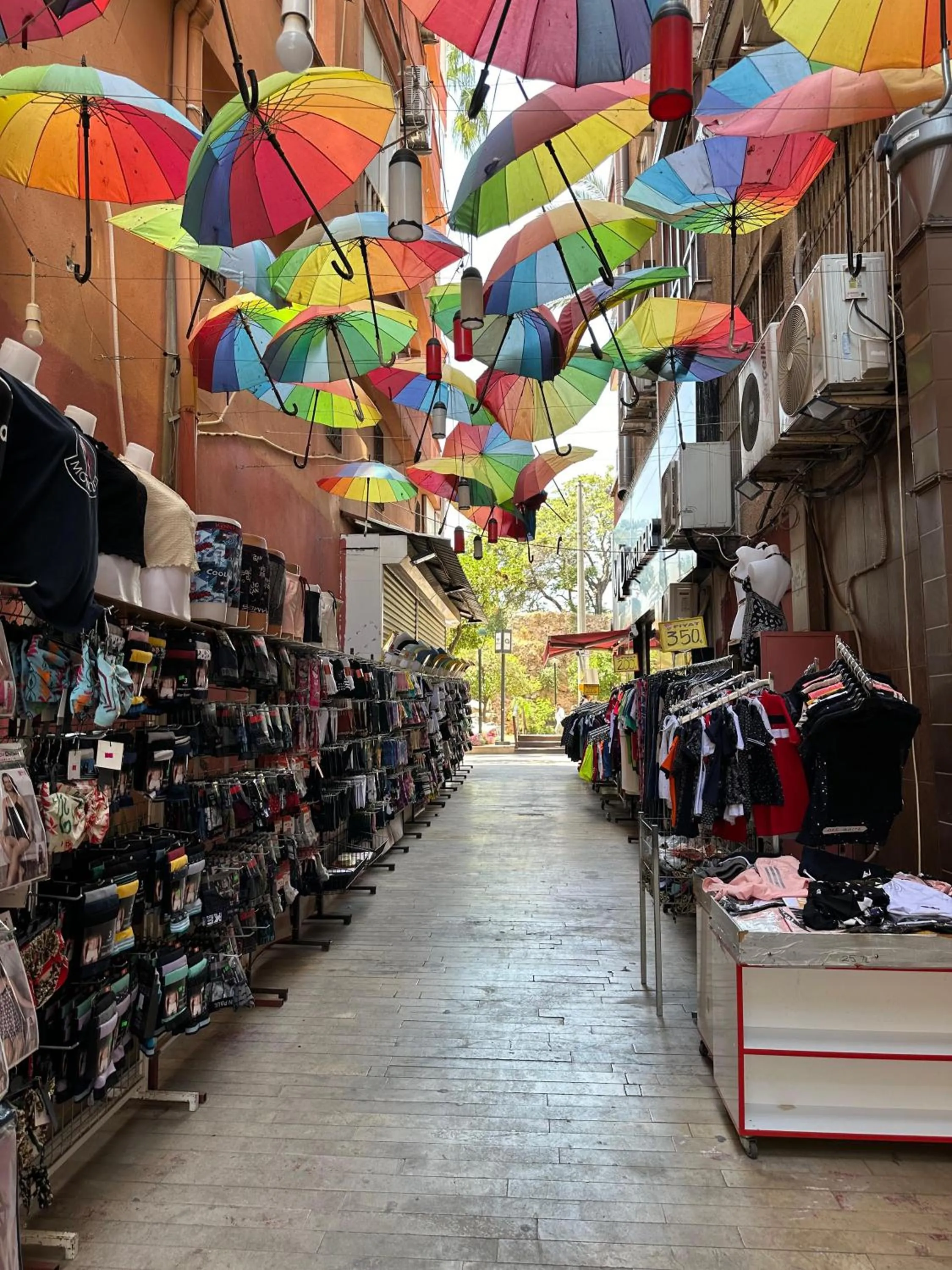 Day in Loost Town Inn Hotel