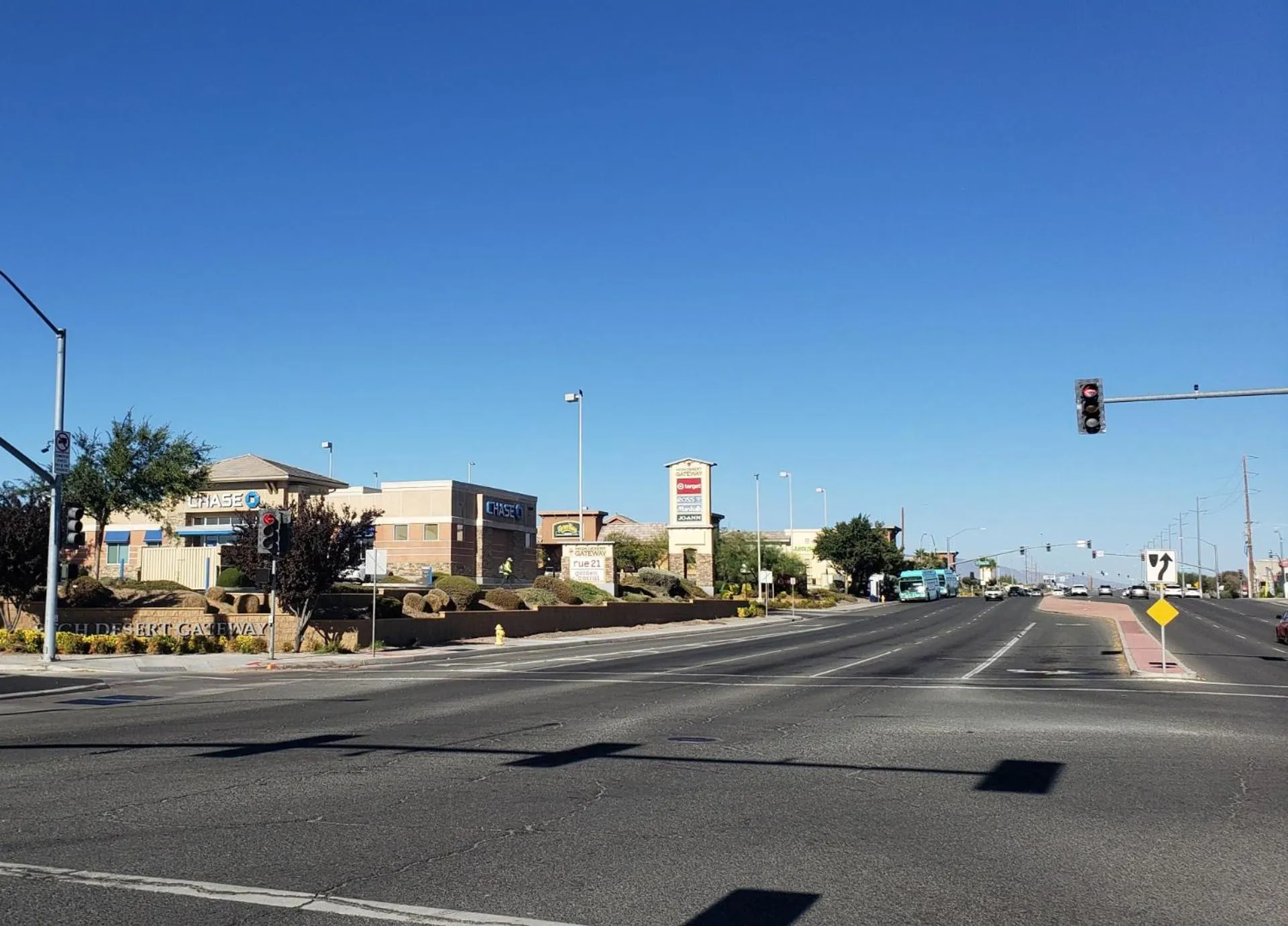 Neighbourhood in Studio 6 Suites Hesperia, CA West Main Street I 15