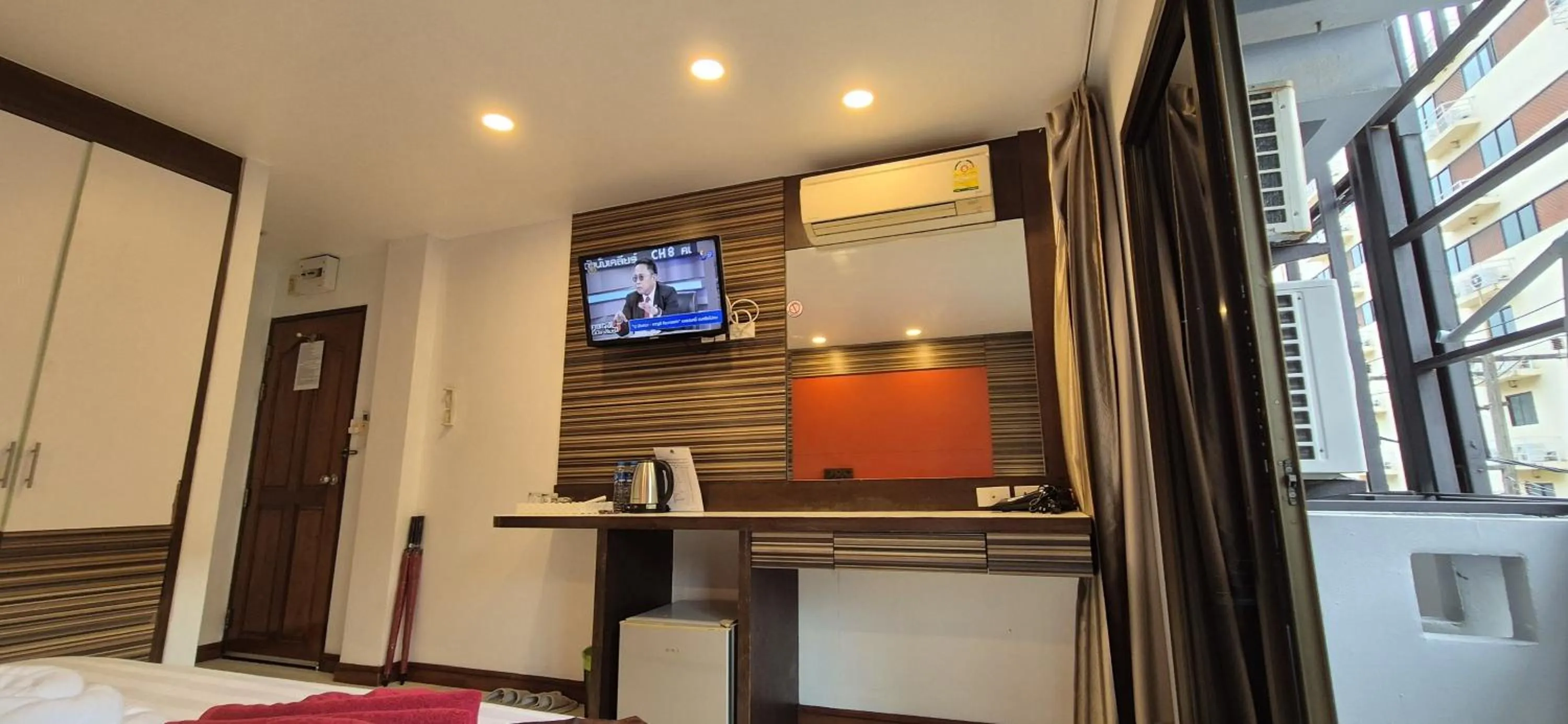 TV and multimedia, Bed in Patong Max Value Hotel