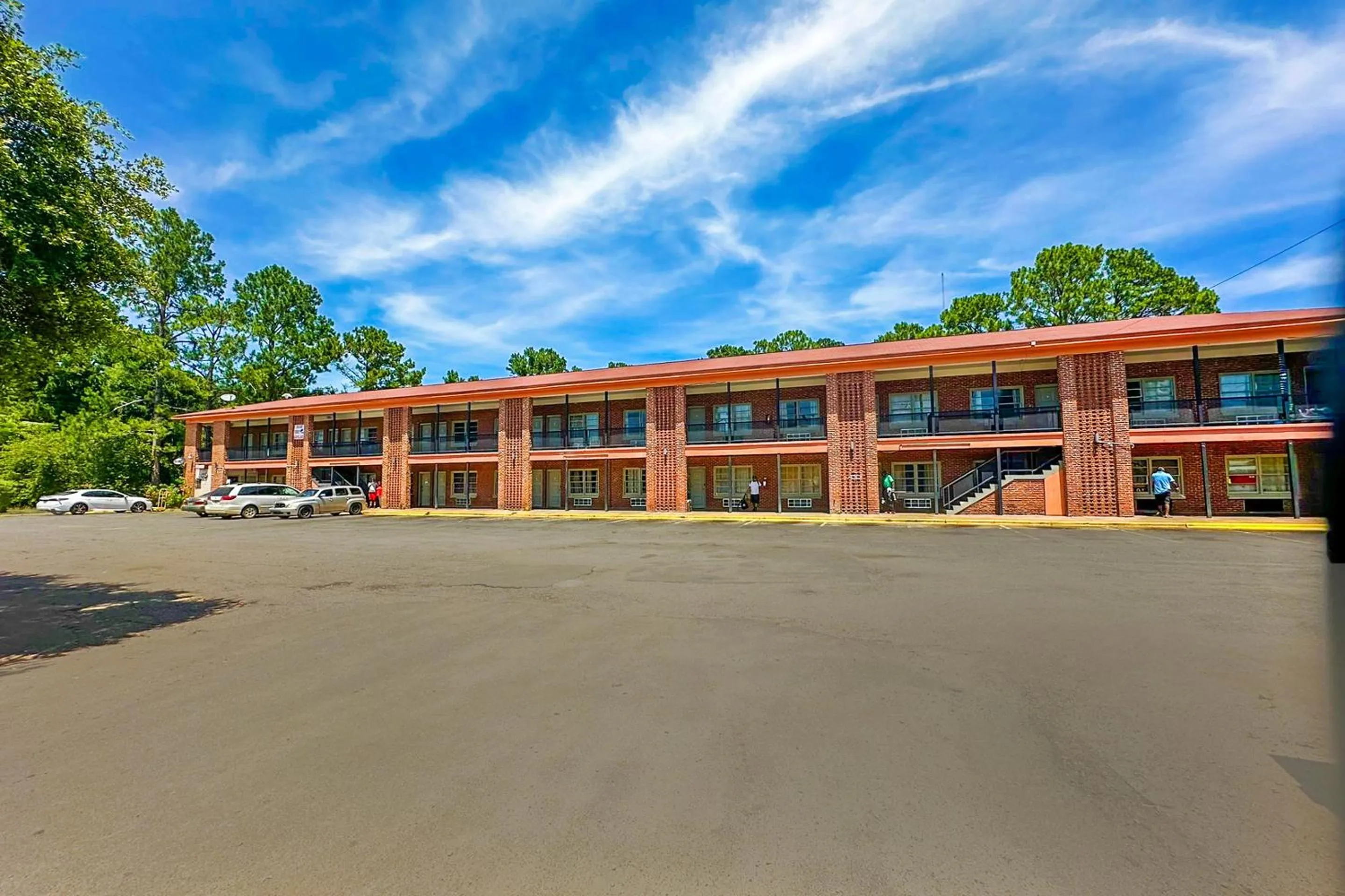Facade/entrance in Sunrise Inn By OYO Albany