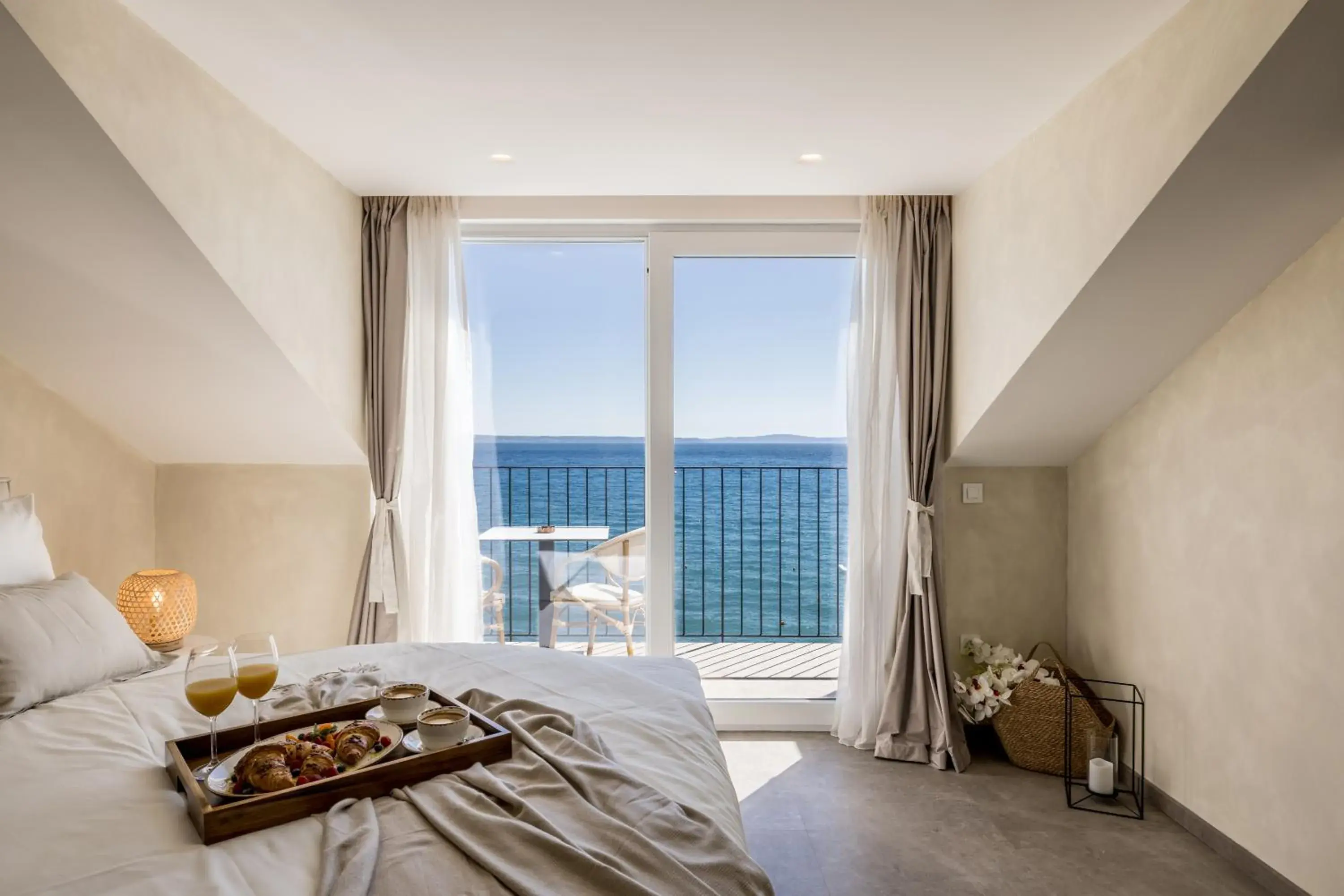 Natural landscape, Bed in Hotel Aria Natural landscape, Bed in Hotel Aria