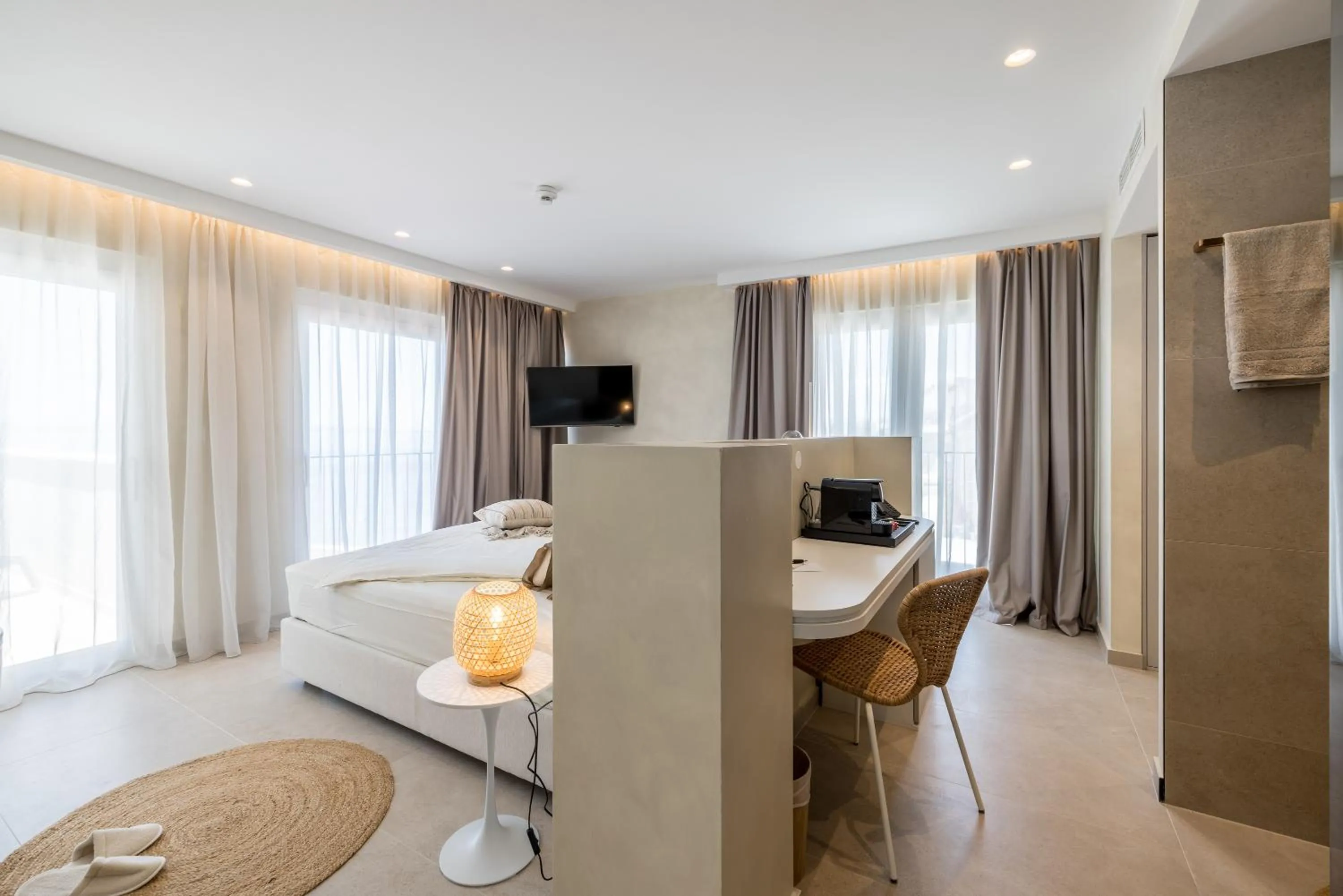 Photo of the whole room, Bed in Hotel Aria