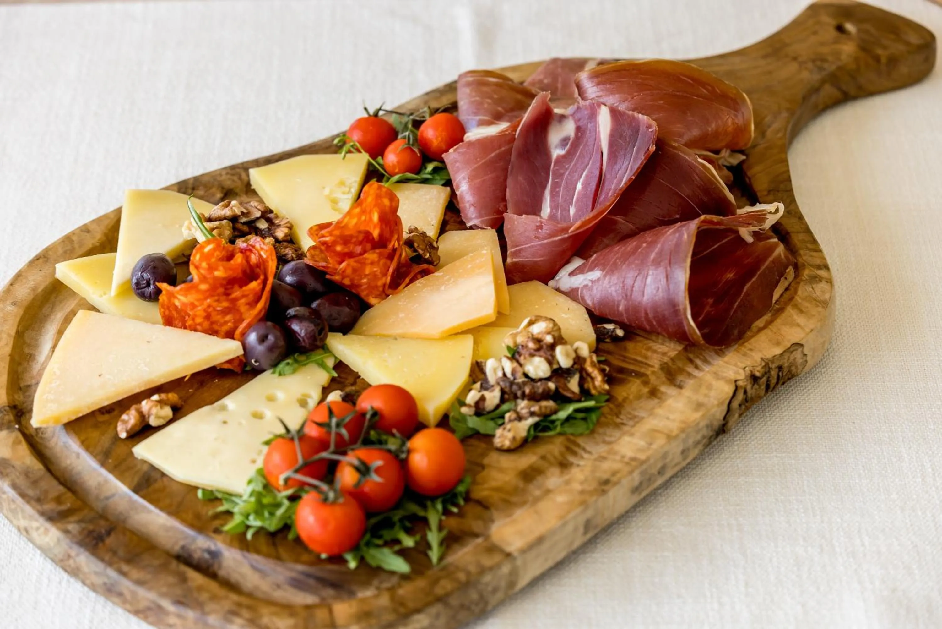 Restaurant/places to eat in Hotel Aria