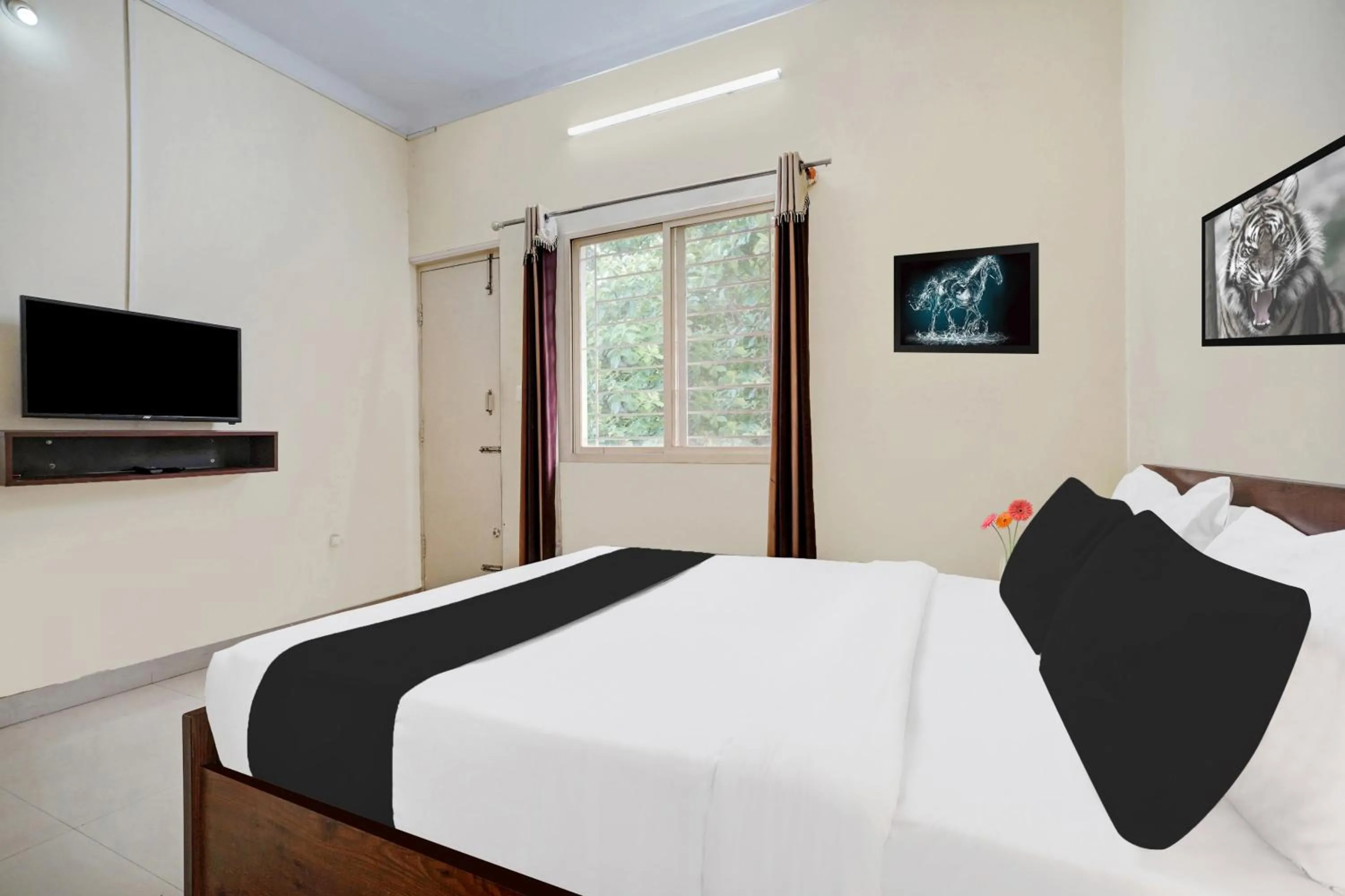 Super Townhouse Hebbal Mysore Formerly Green Orchid Resort