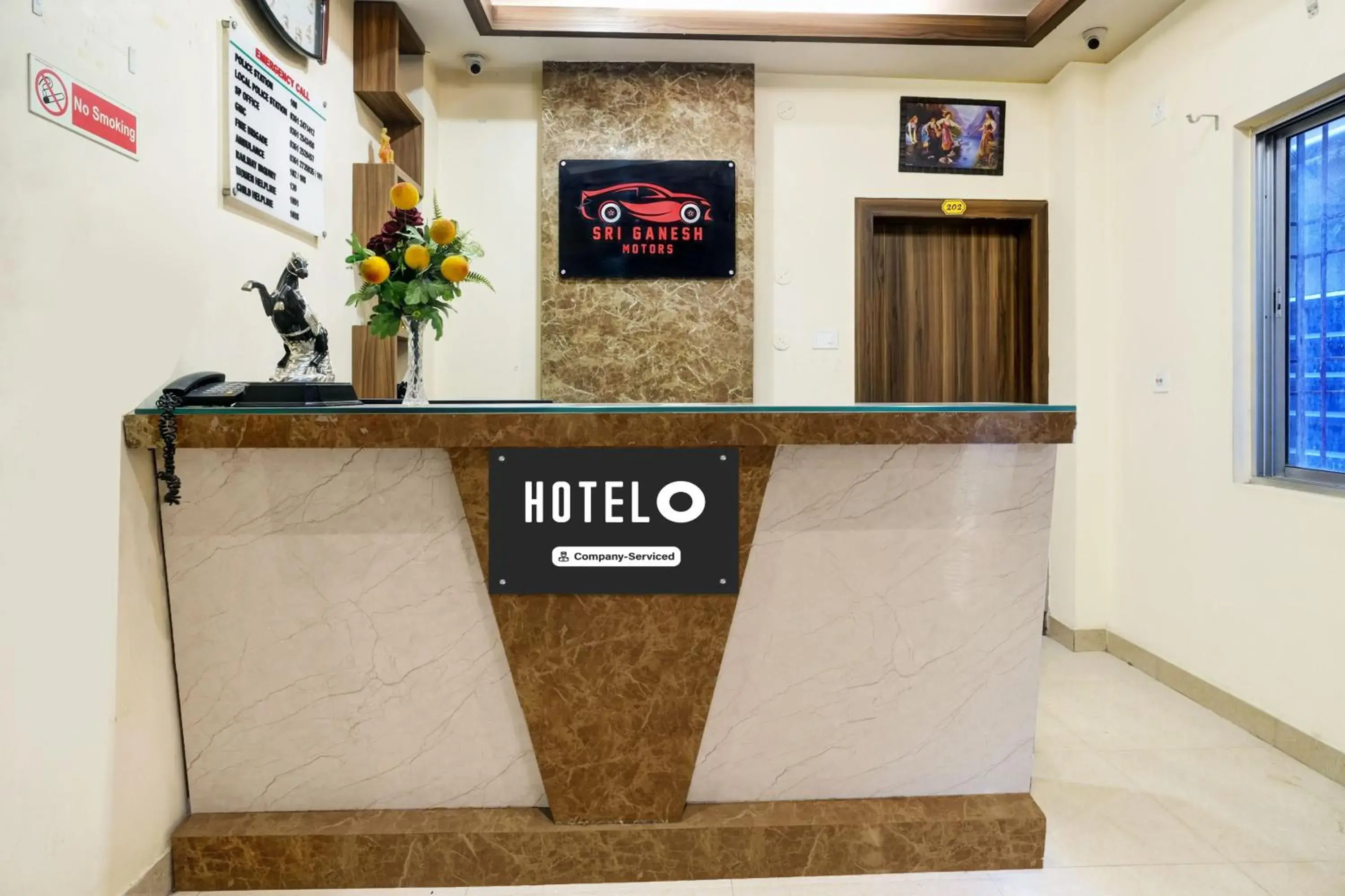 Lobby or reception in Super Hotel O Lalganesh formerly Royal Avenue Lobby or reception in Super Hotel O Lalganesh formerly Royal Avenue