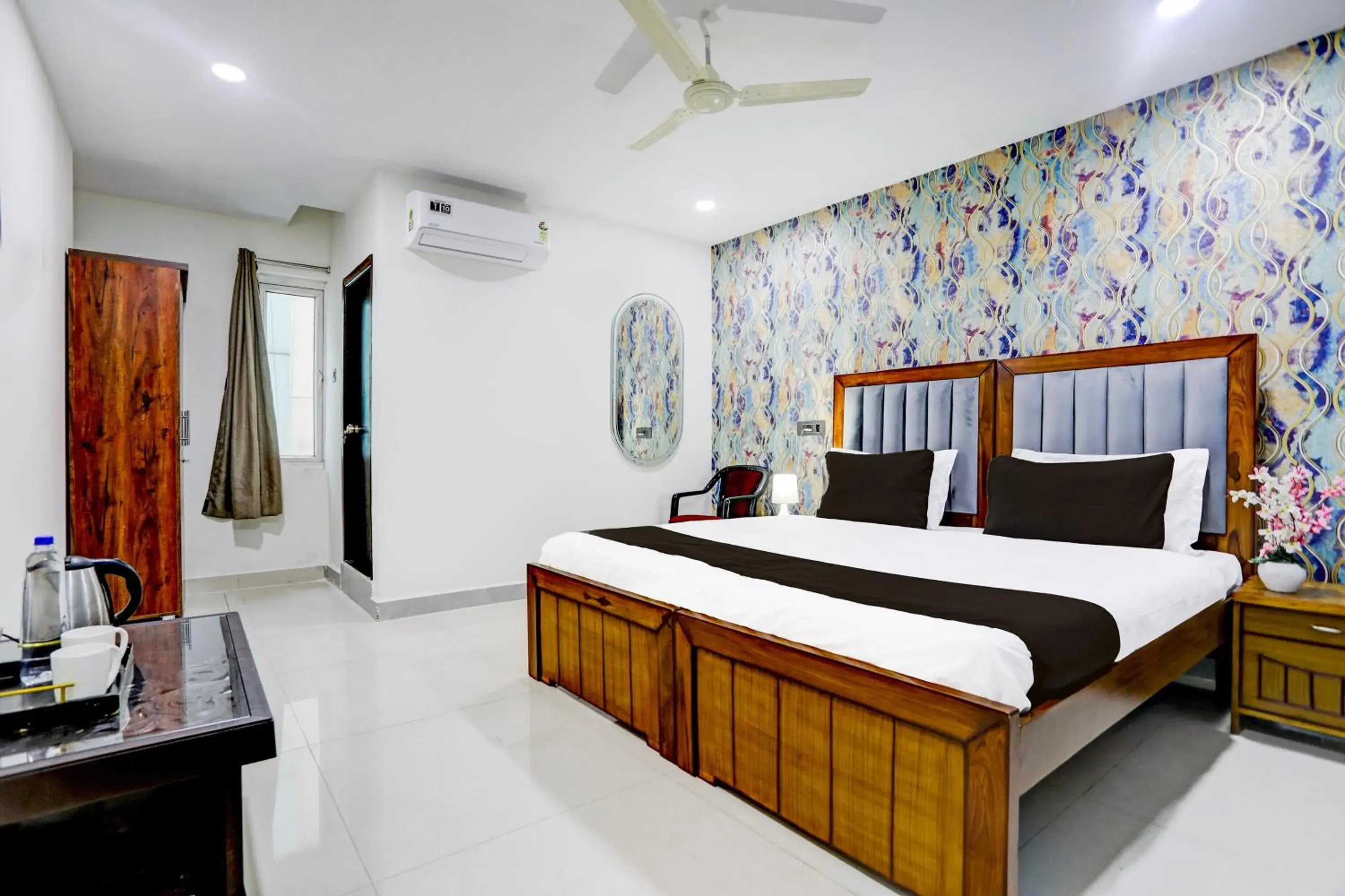Bedroom, Bed in Super Townhouse VIP Hills Hitech City Bedroom, Bed in Super Townhouse VIP Hills Hitech City