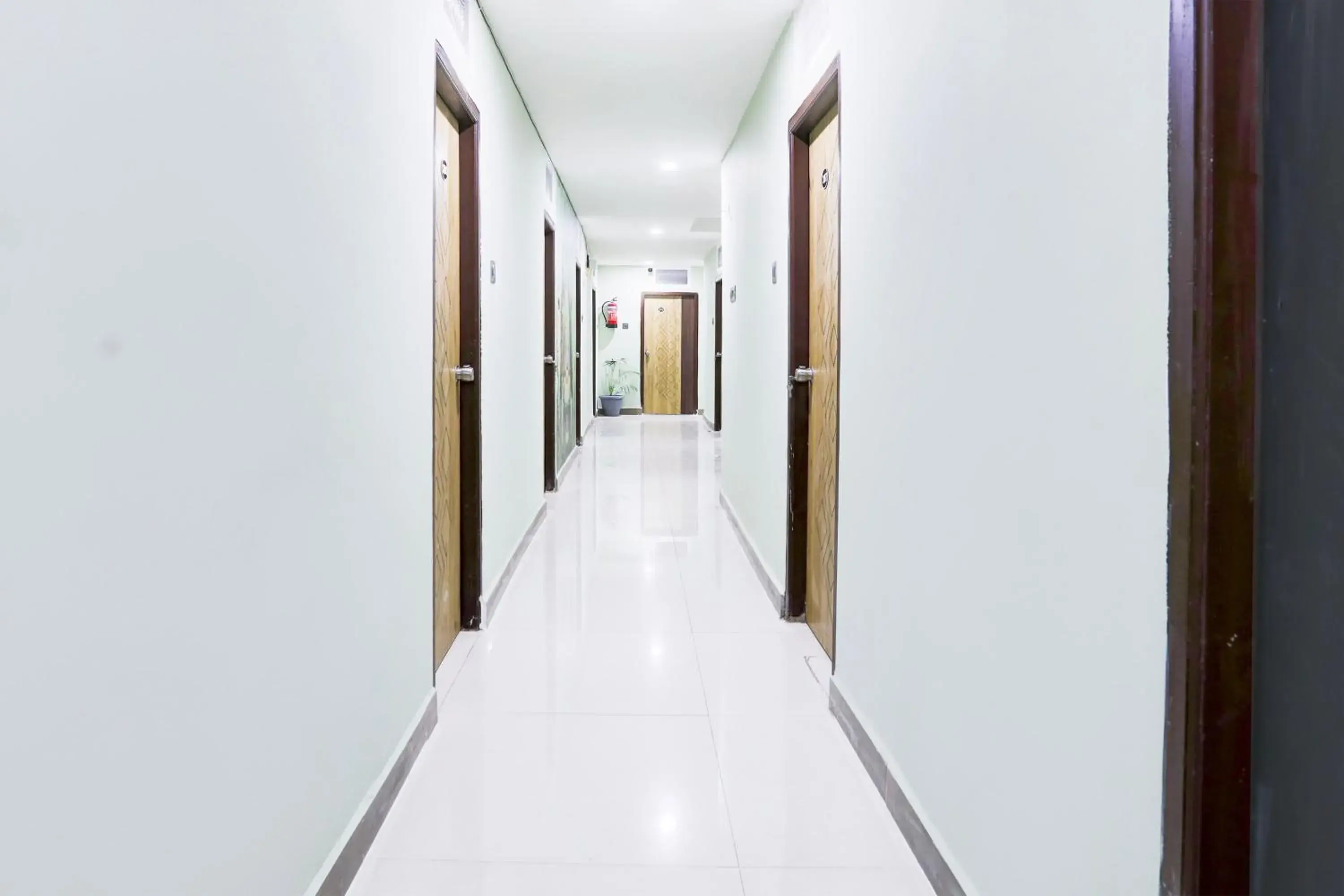 Lobby or reception in Super Townhouse VIP Hills Hitech City Lobby or reception in Super Townhouse VIP Hills Hitech City