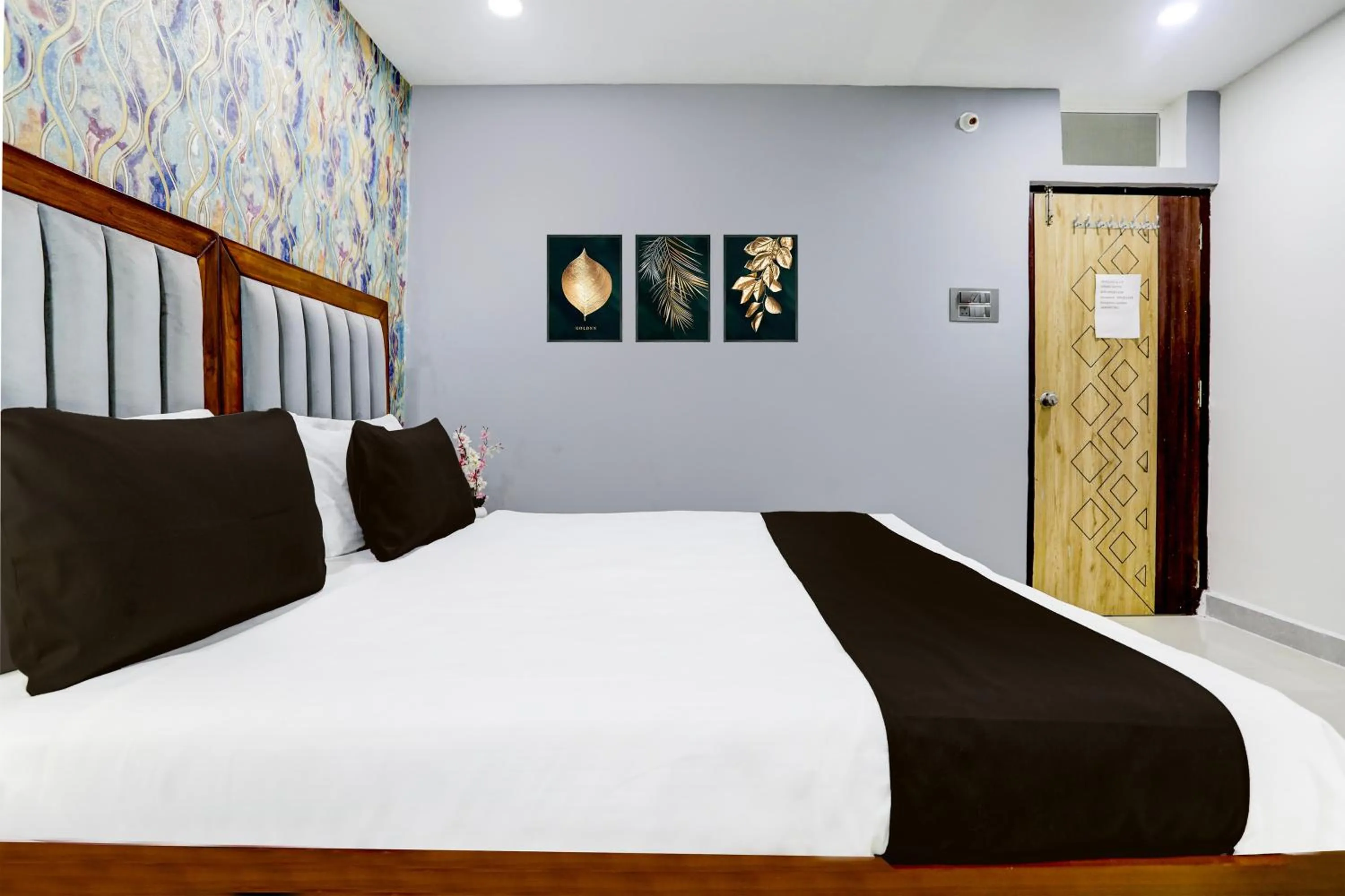 Bedroom, Bed in Townhouse VIP Hills Hitech City