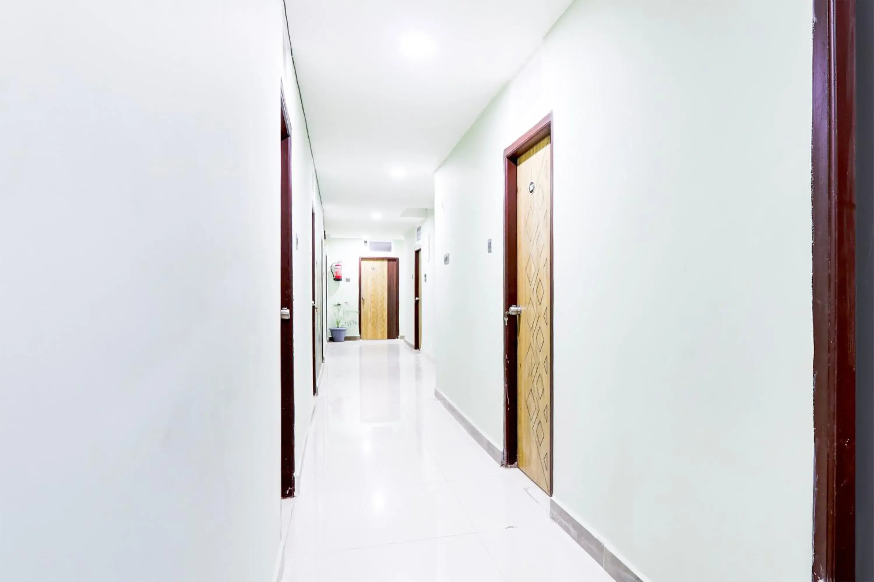 Lobby or reception in Super Townhouse VIP Hills Hitech City Lobby or reception in Super Townhouse VIP Hills Hitech City