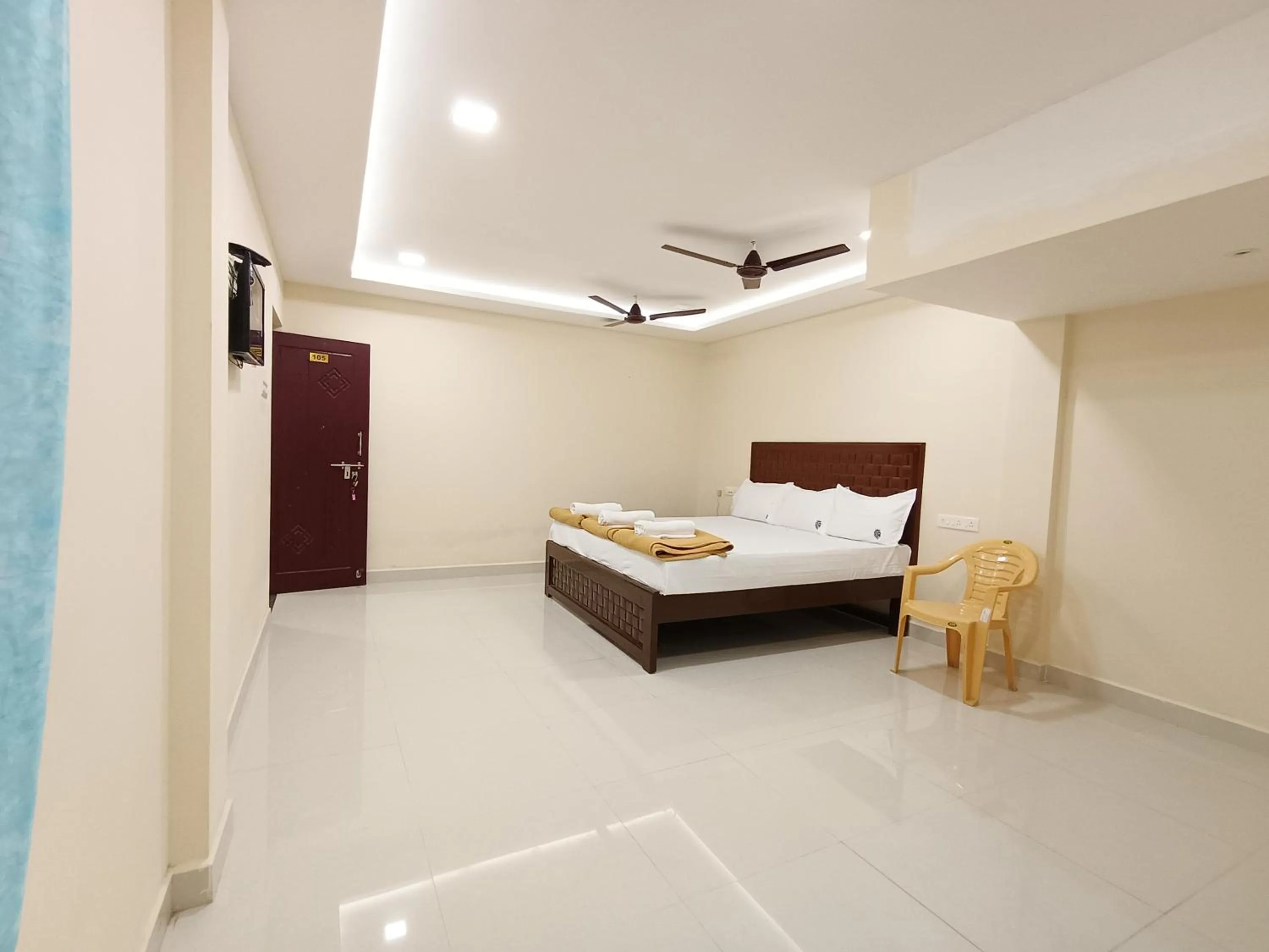 Bedroom, Bed in Selvi Residency