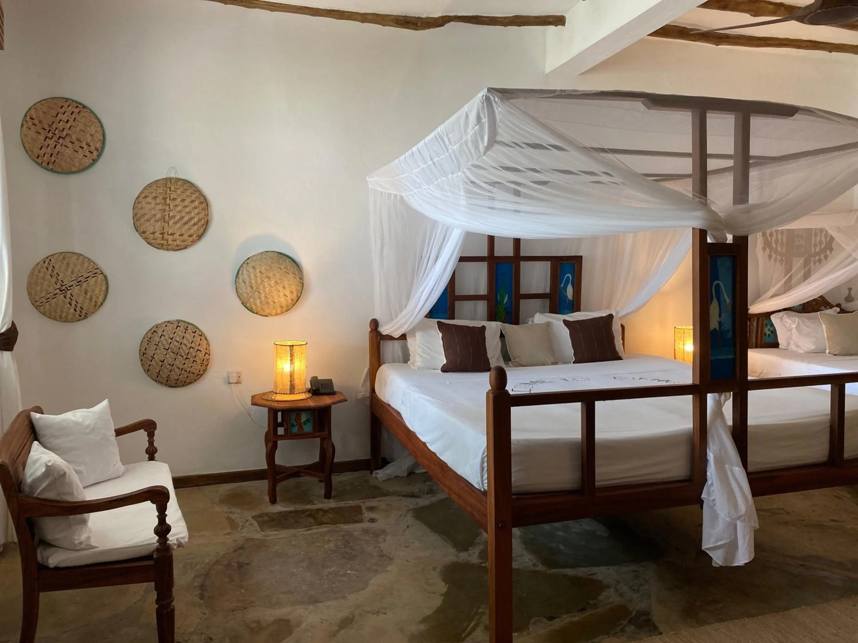 Bedroom, Bed in Diamonds Malindi