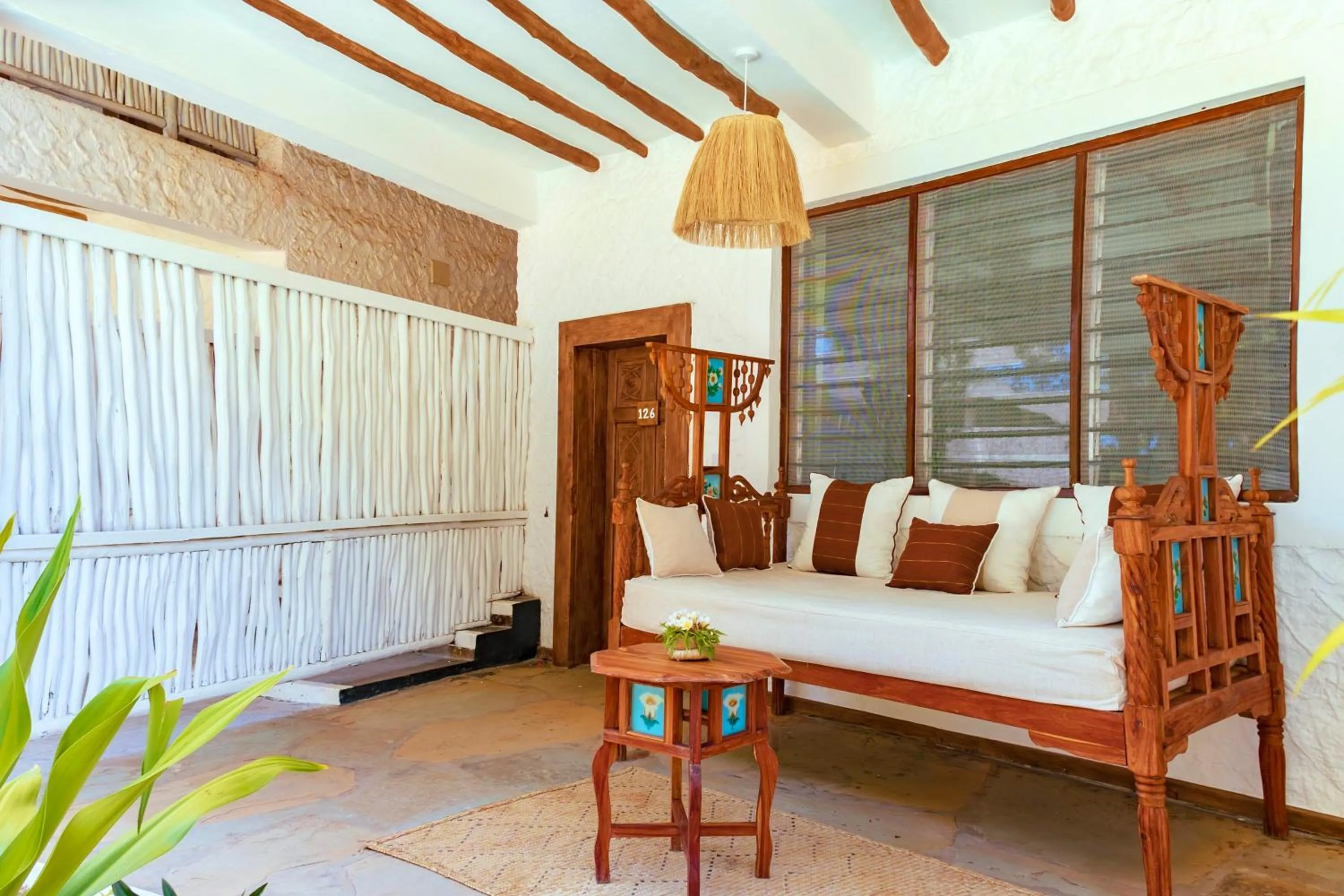 Patio, Bed in Diamonds Malindi