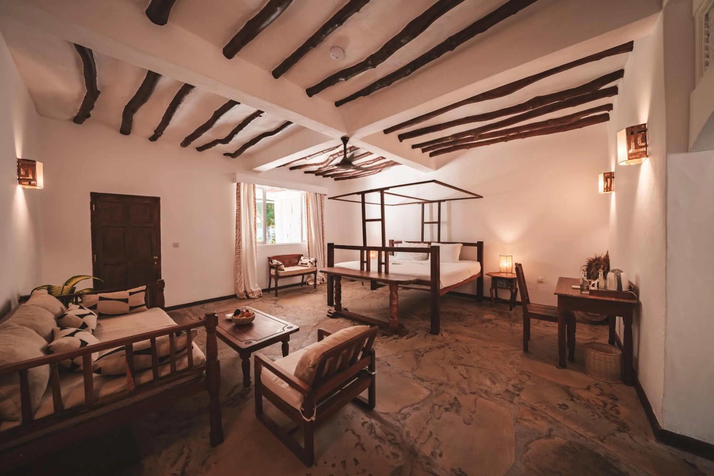 Photo of the whole room, Bed in Diamonds Malindi