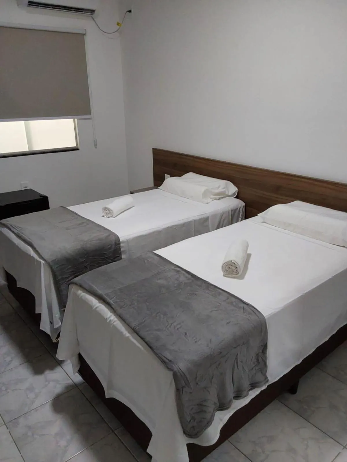 Photo of the whole room, Bed in PARALELO 9s HOTEL