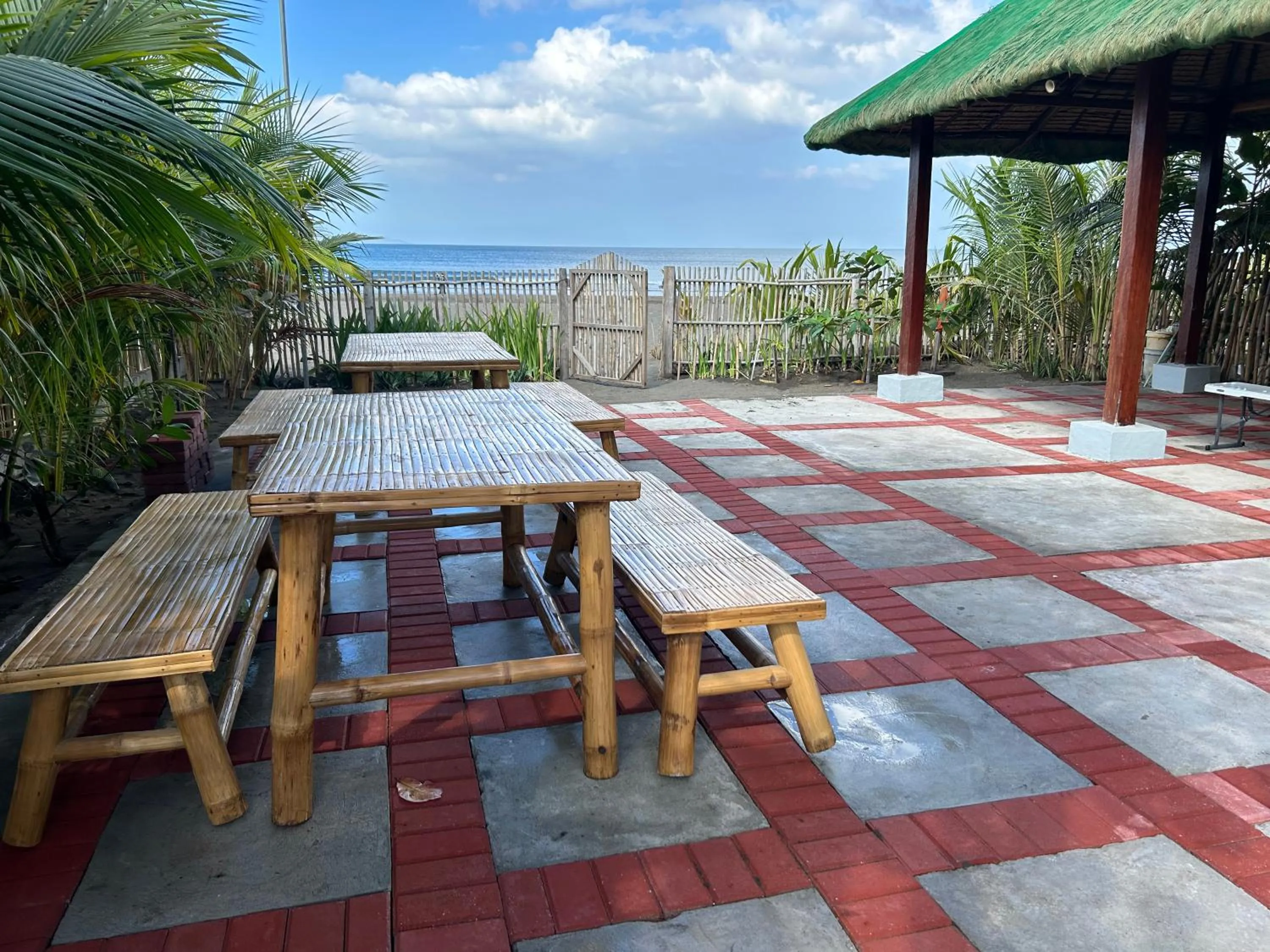 Oktowaves hotel
