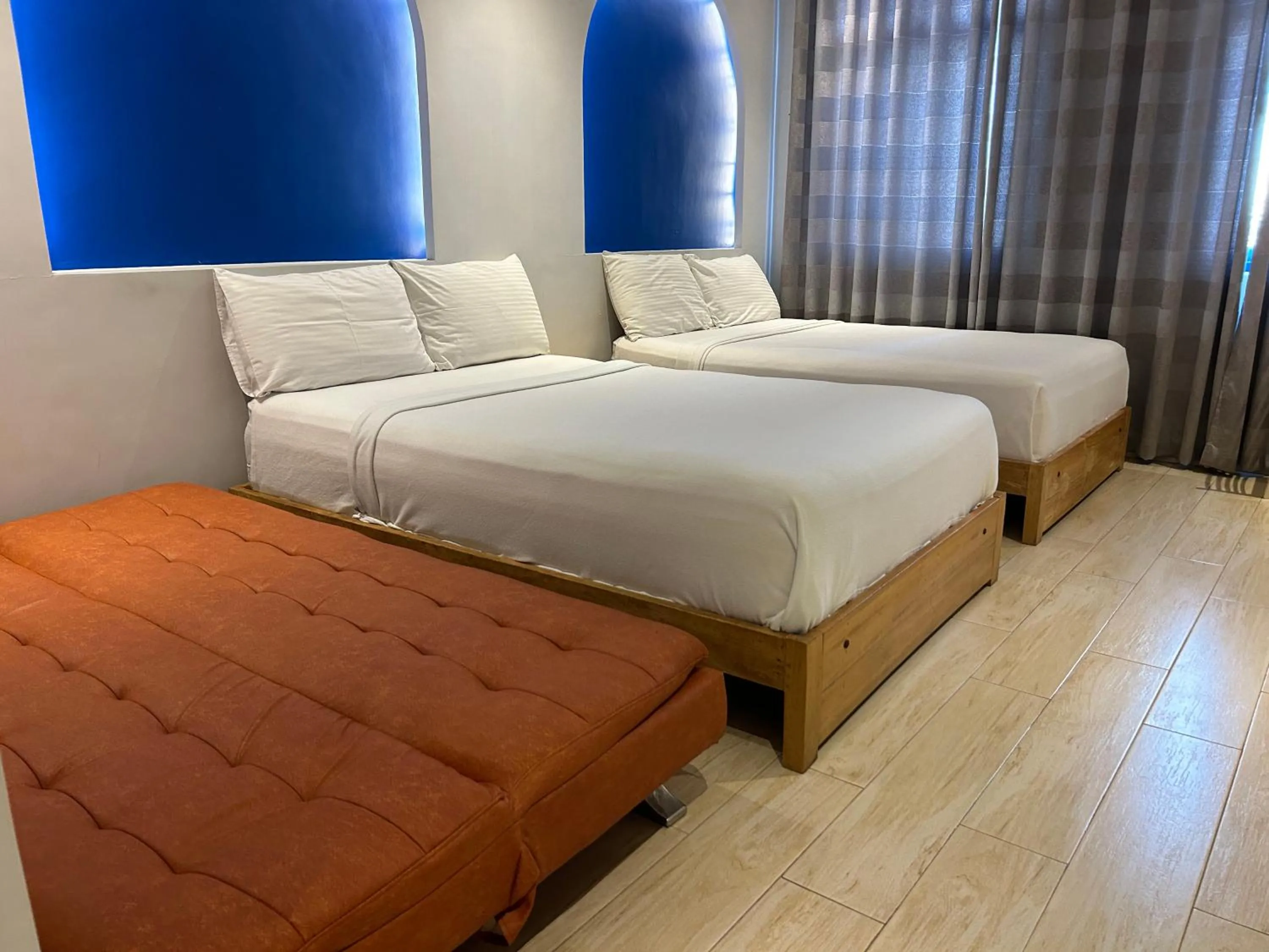 Oktowaves hotel