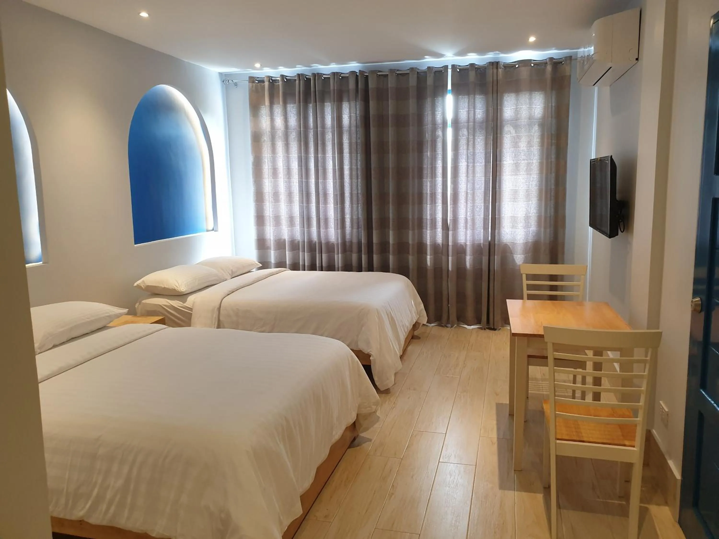 Oktowaves hotel