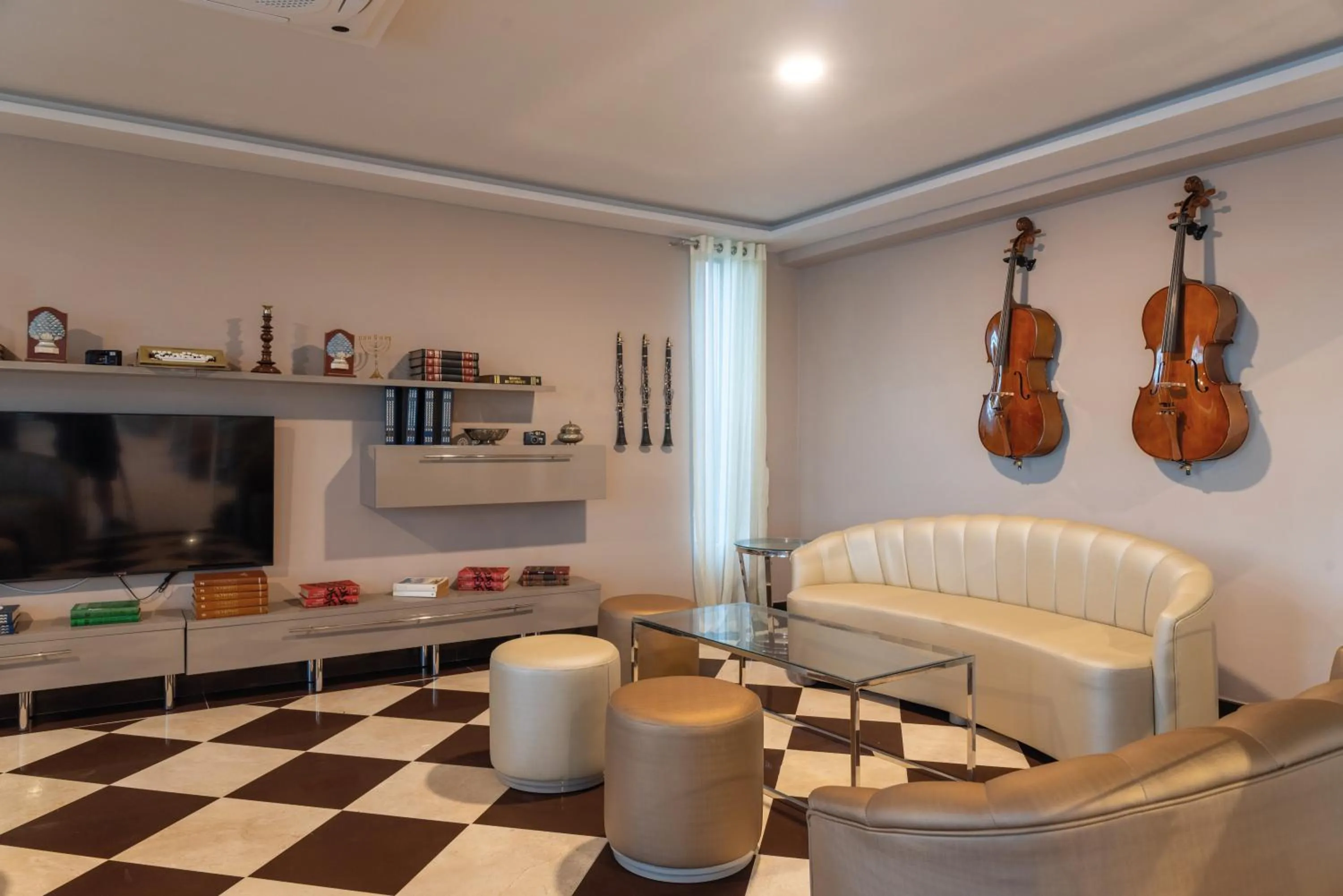 Communal lounge/ TV room in Vila Galé Collection Sunset Cumbuco