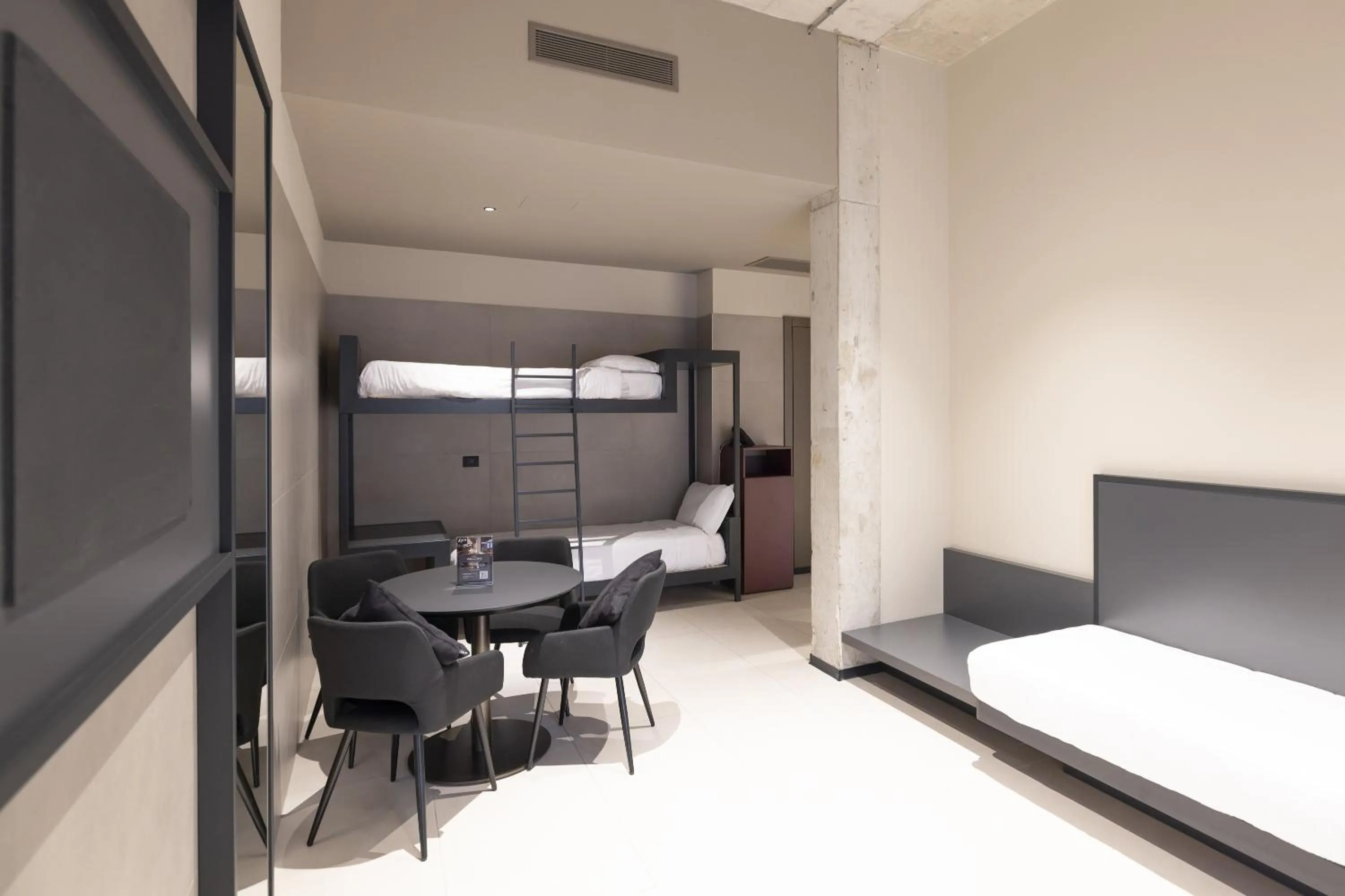 Bedroom, Bed in Joy 124 Hotel Milano