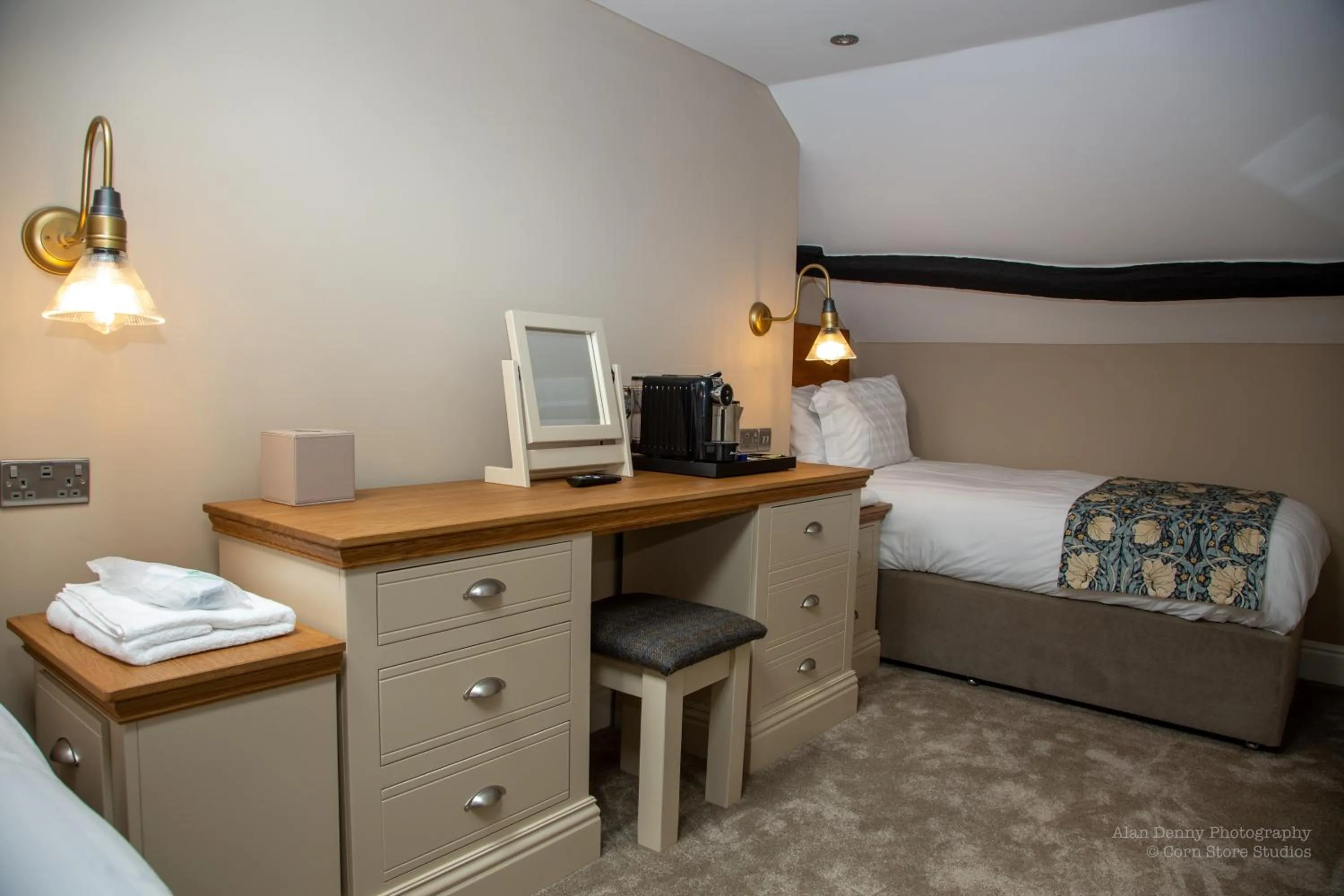 Bedroom, Bed in The Castle Coaching Inn