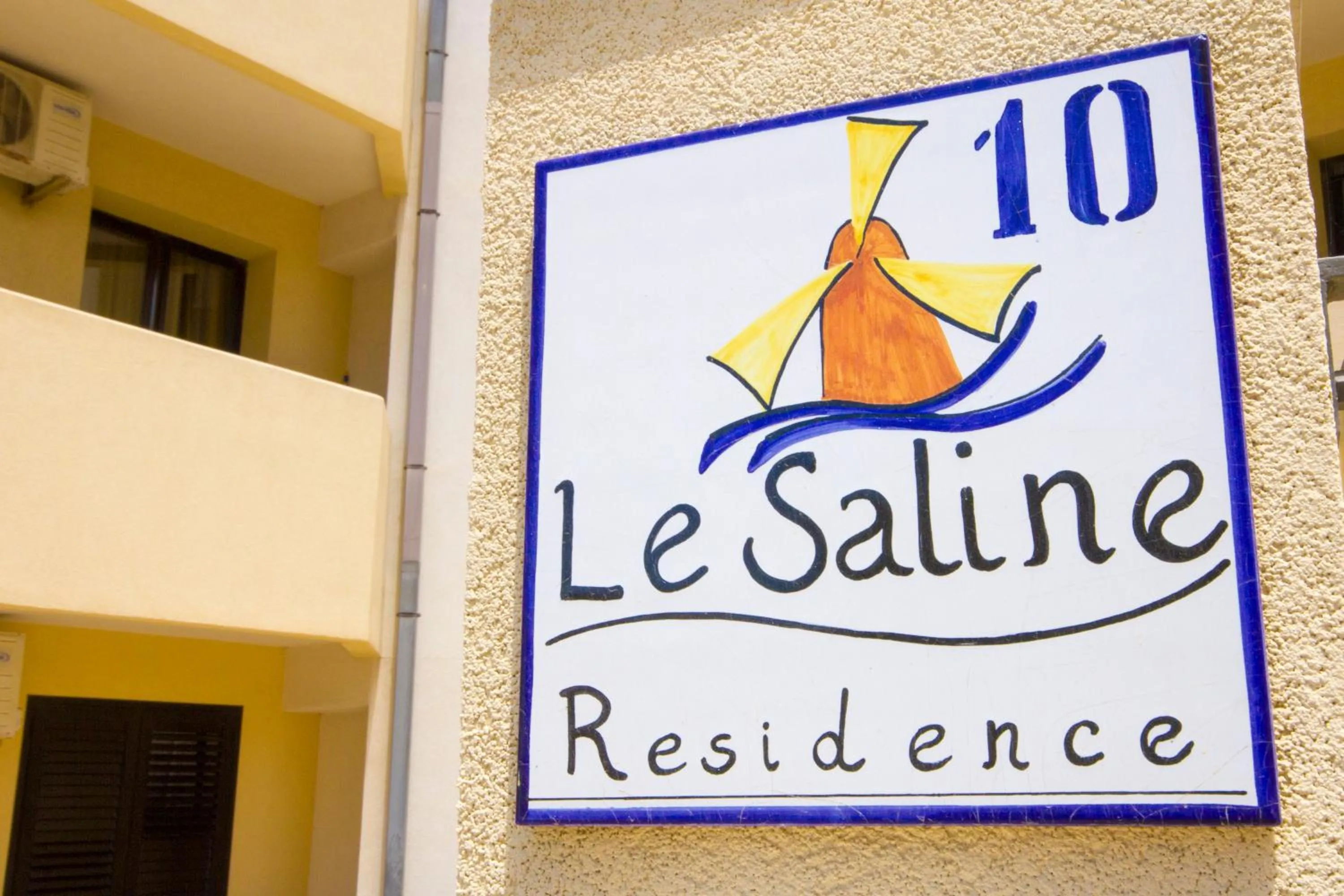 Property logo or sign in Residence Le Saline