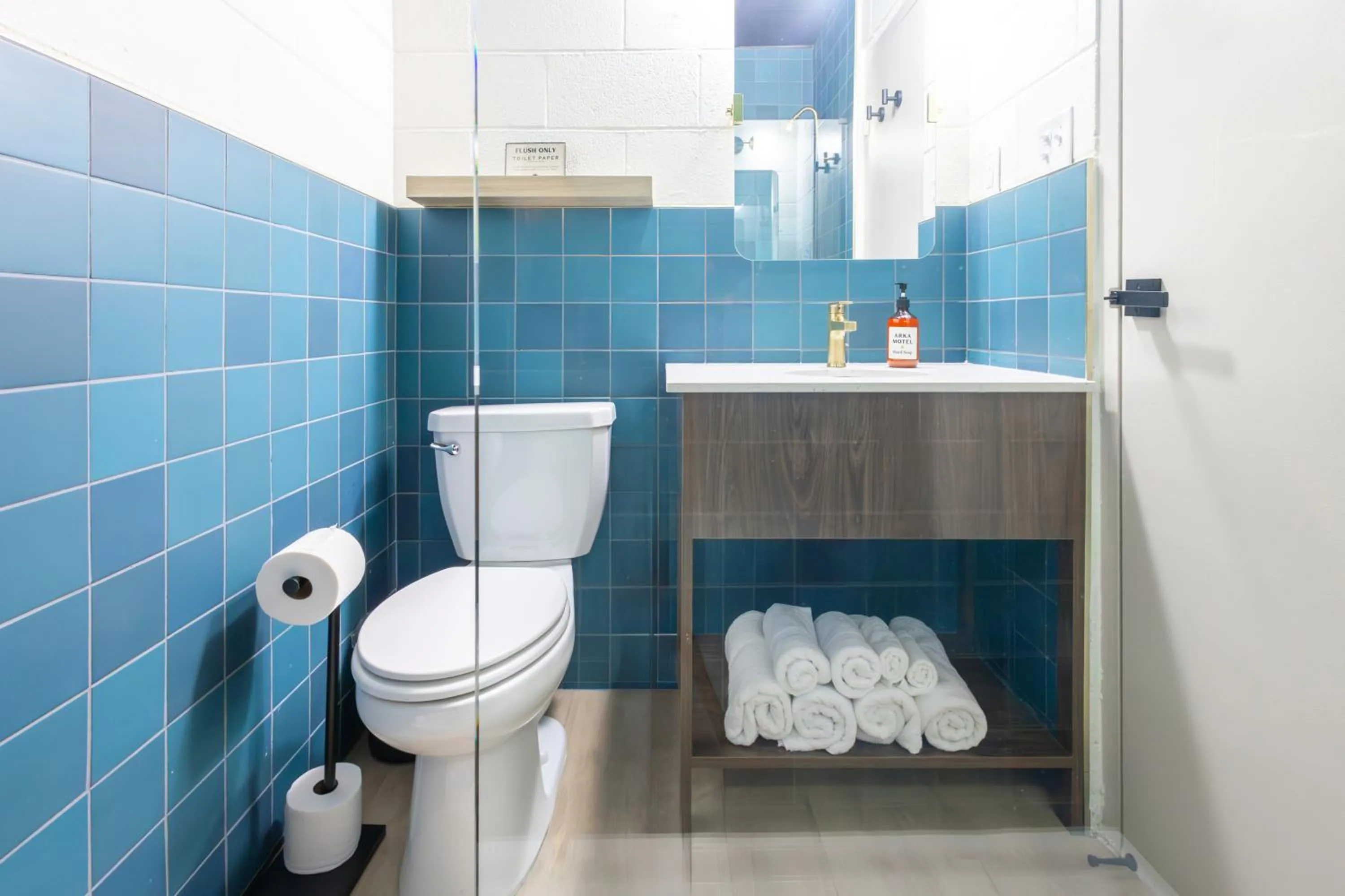 Bathroom in Arka Motel