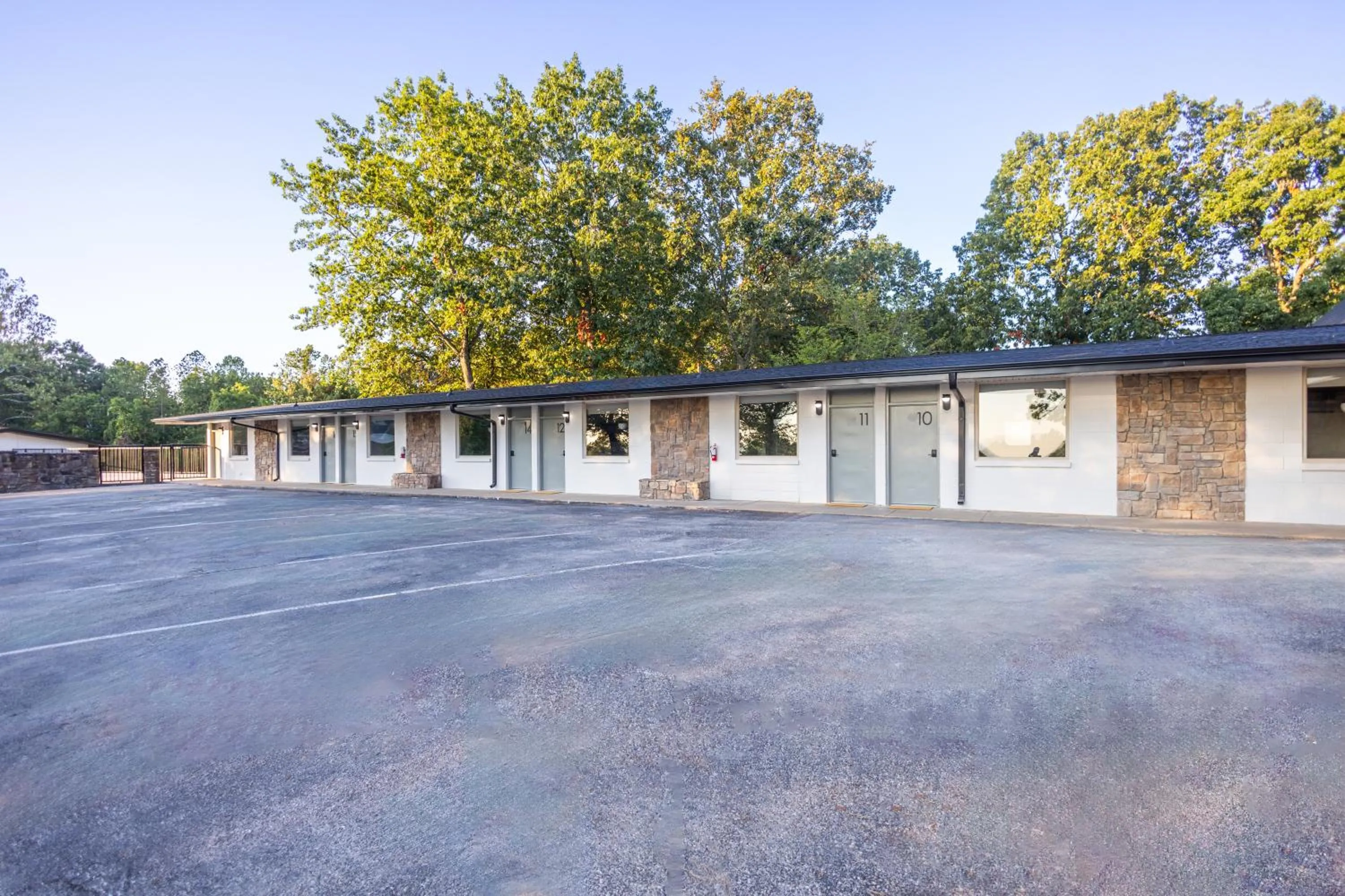 Property building in Arka Motel