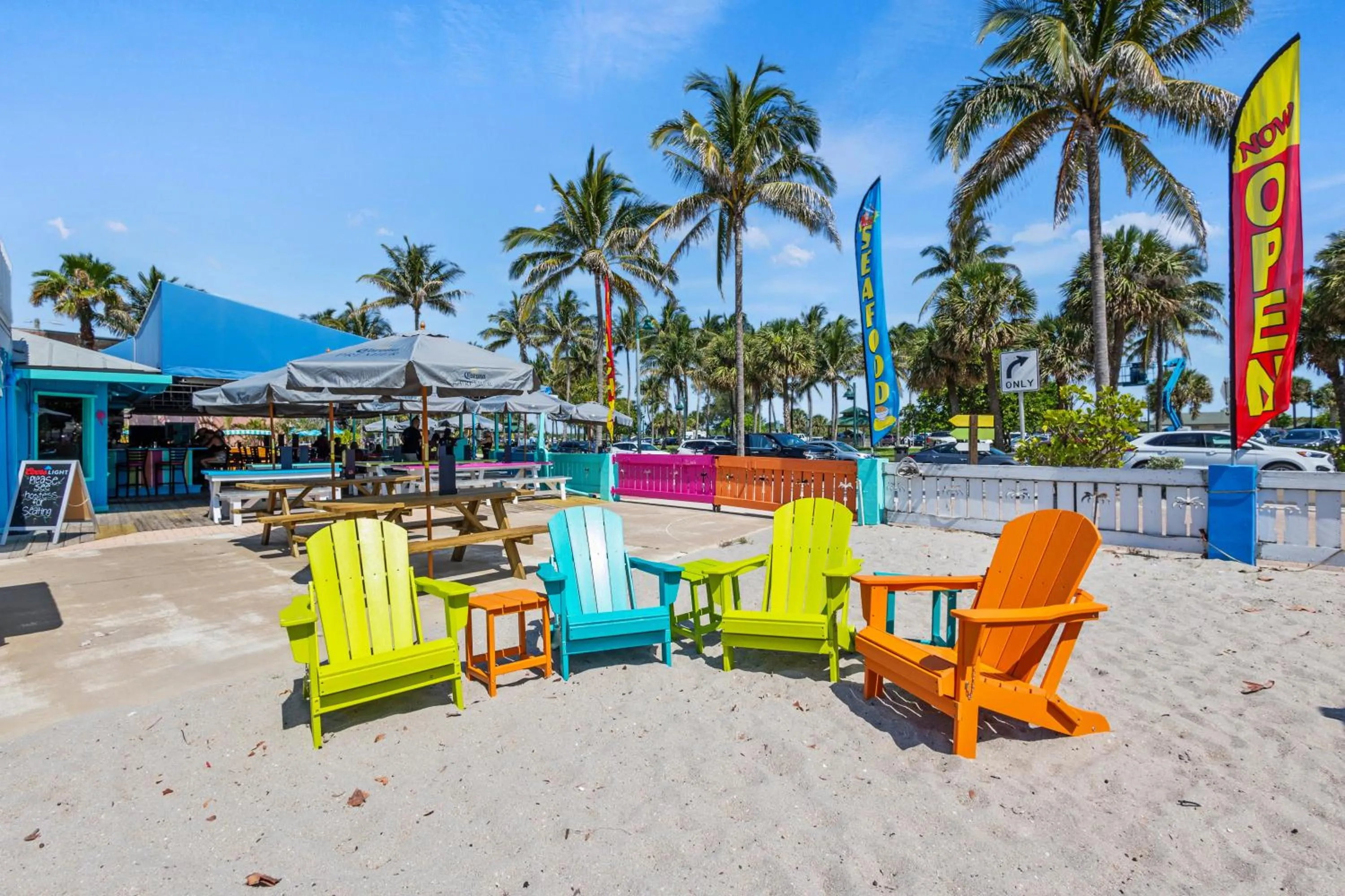 Restaurant/places to eat in Fort Pierce Oceanfront Inn- Suite- King Bed #6