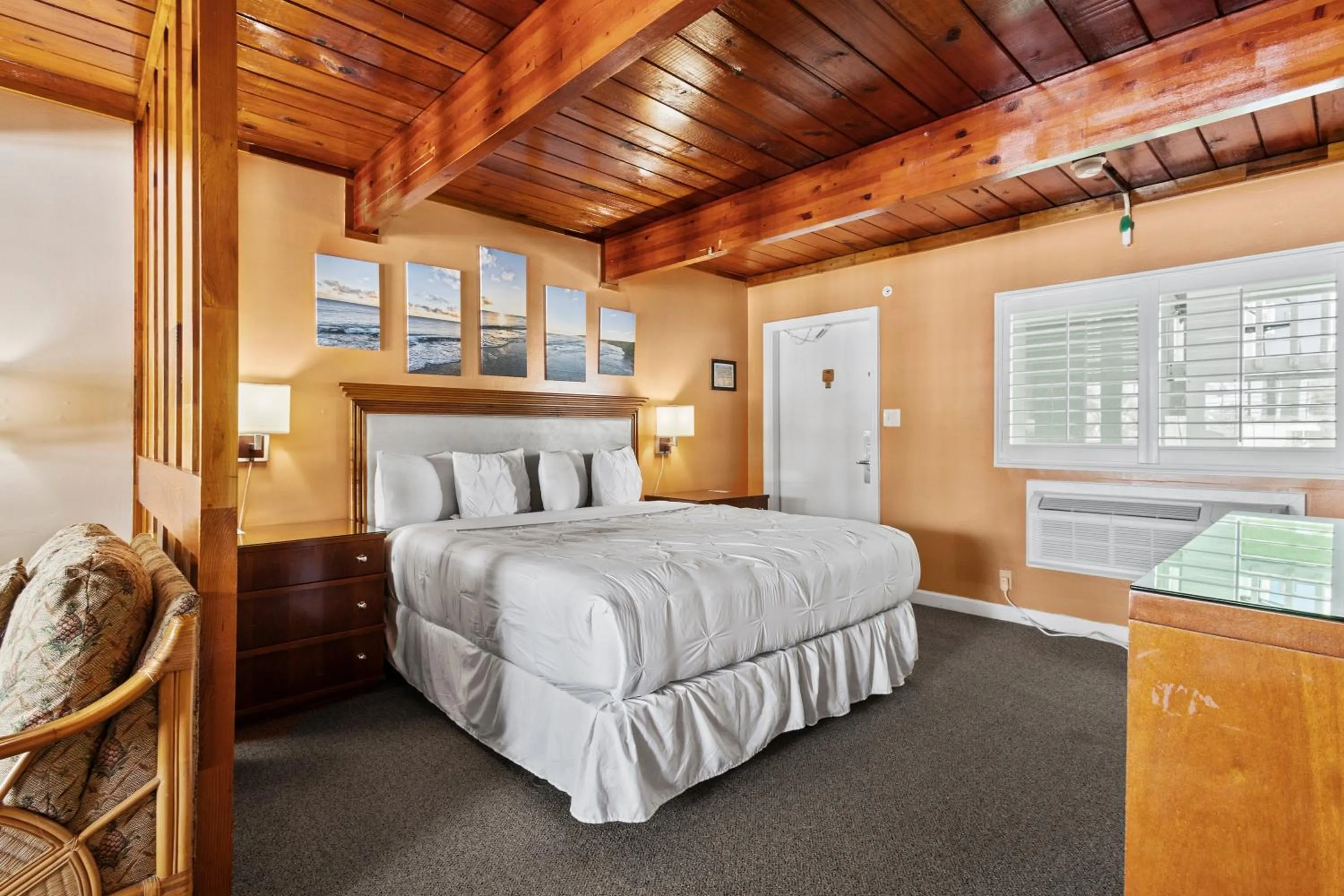 Bed in Fort Pierce Oceanfront Inn- Suite- King Bed #6