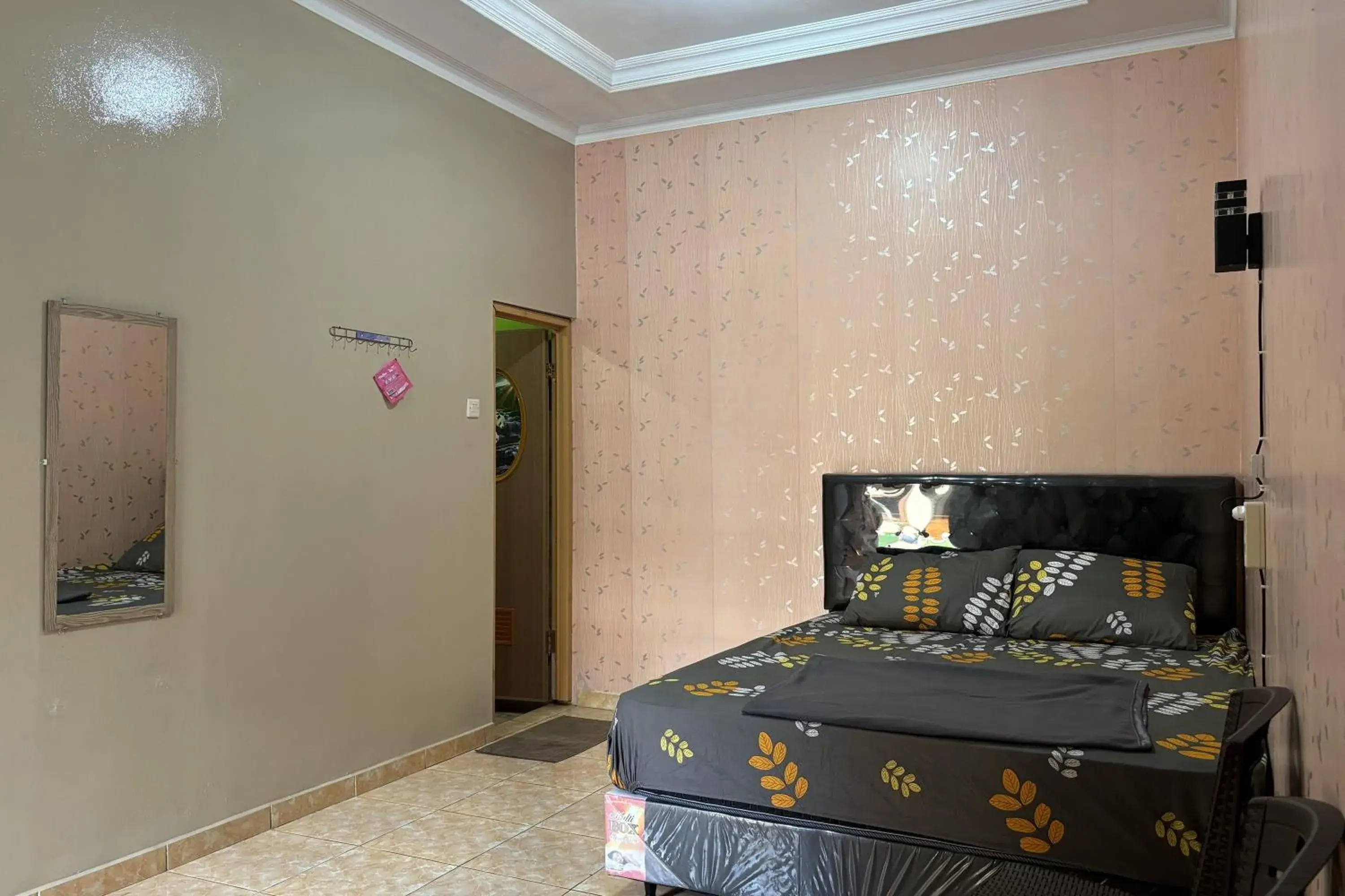 Family 24 Hotel near Pantai Cipatujah Family 24 Hotel near Pantai Cipatujah