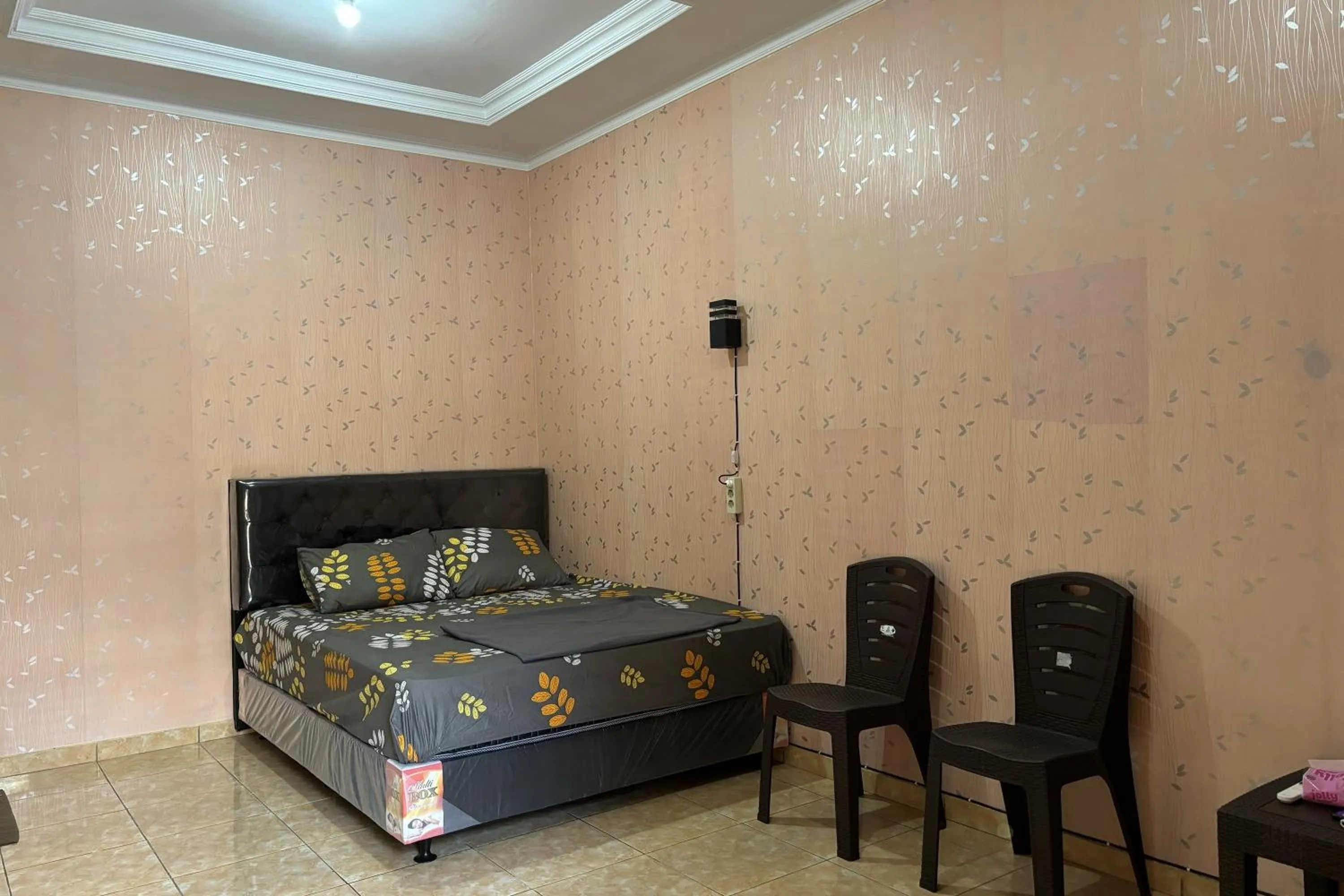 Bedroom, Bed in Family 24 Hotel near Pantai Cipatujah