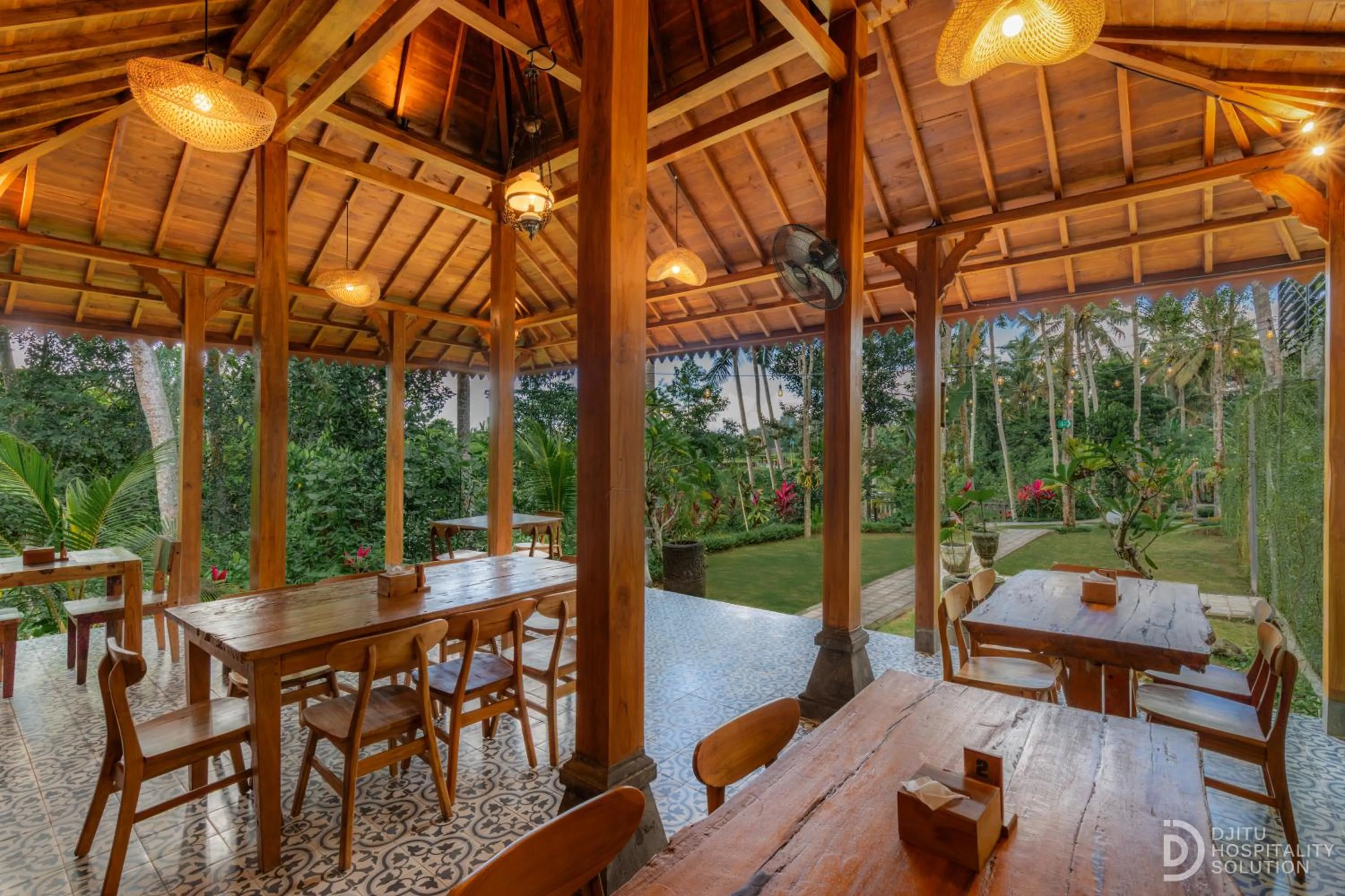 Restaurant/places to eat in Bali Made Escape