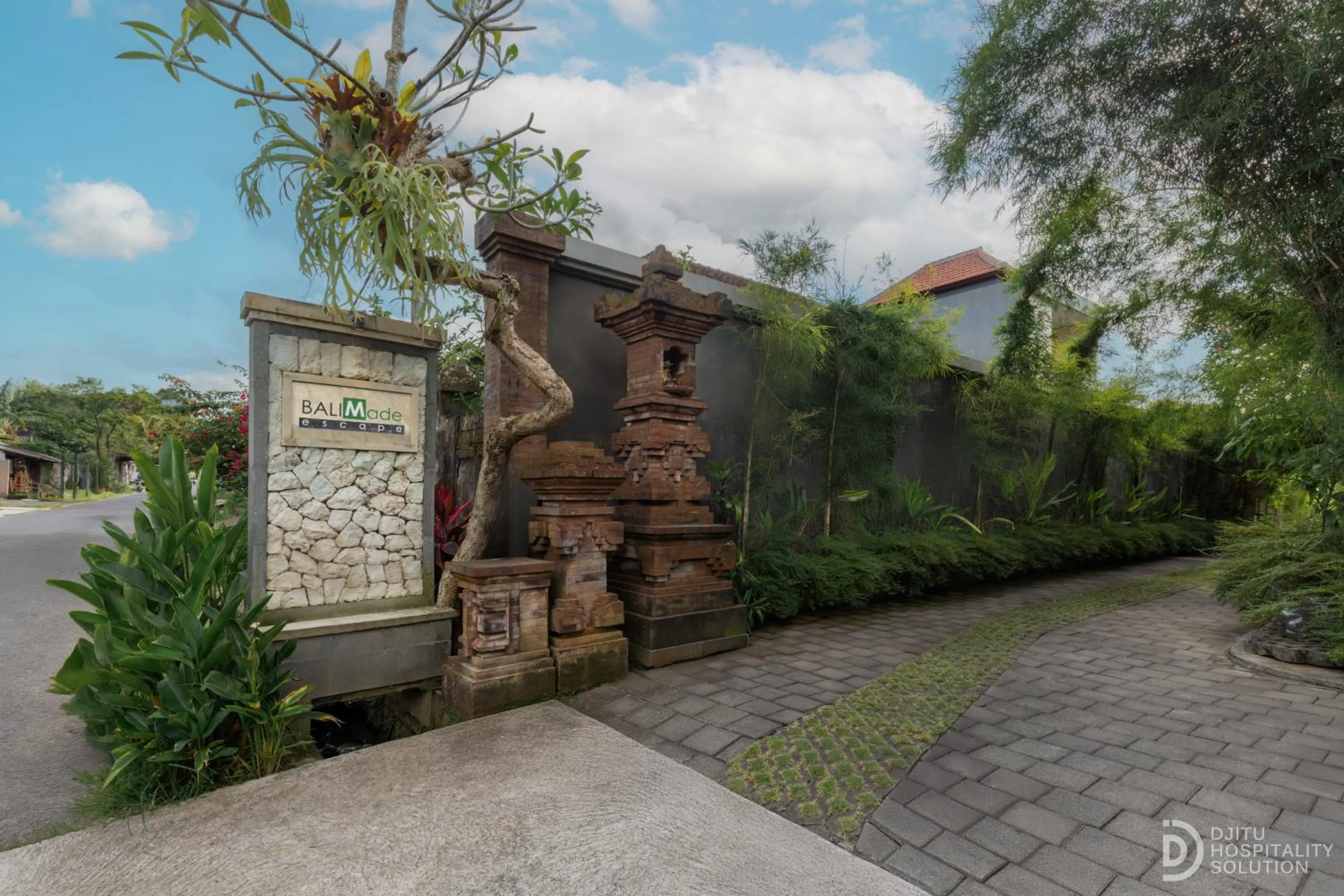 Property building in Bali Made Escape