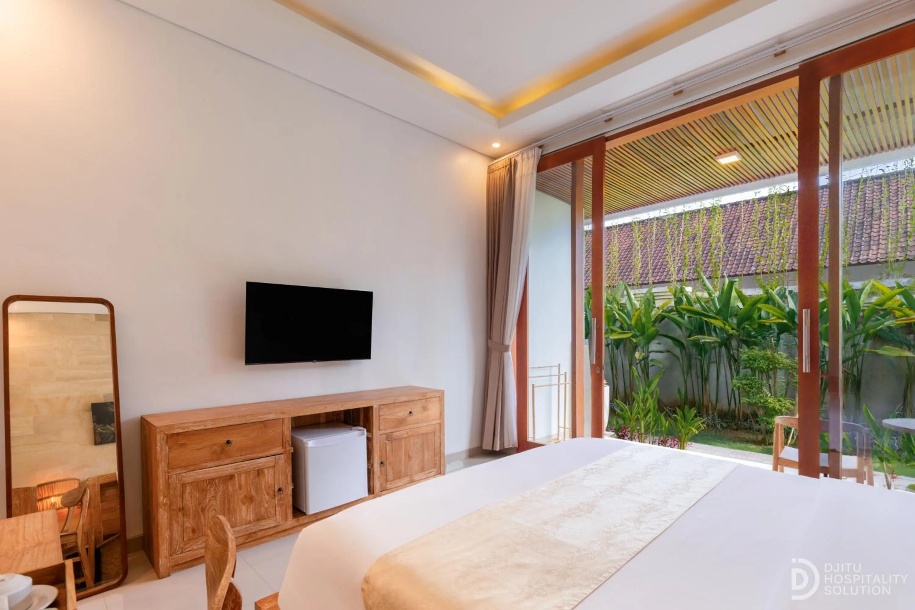 Bed in Bali Made Escape