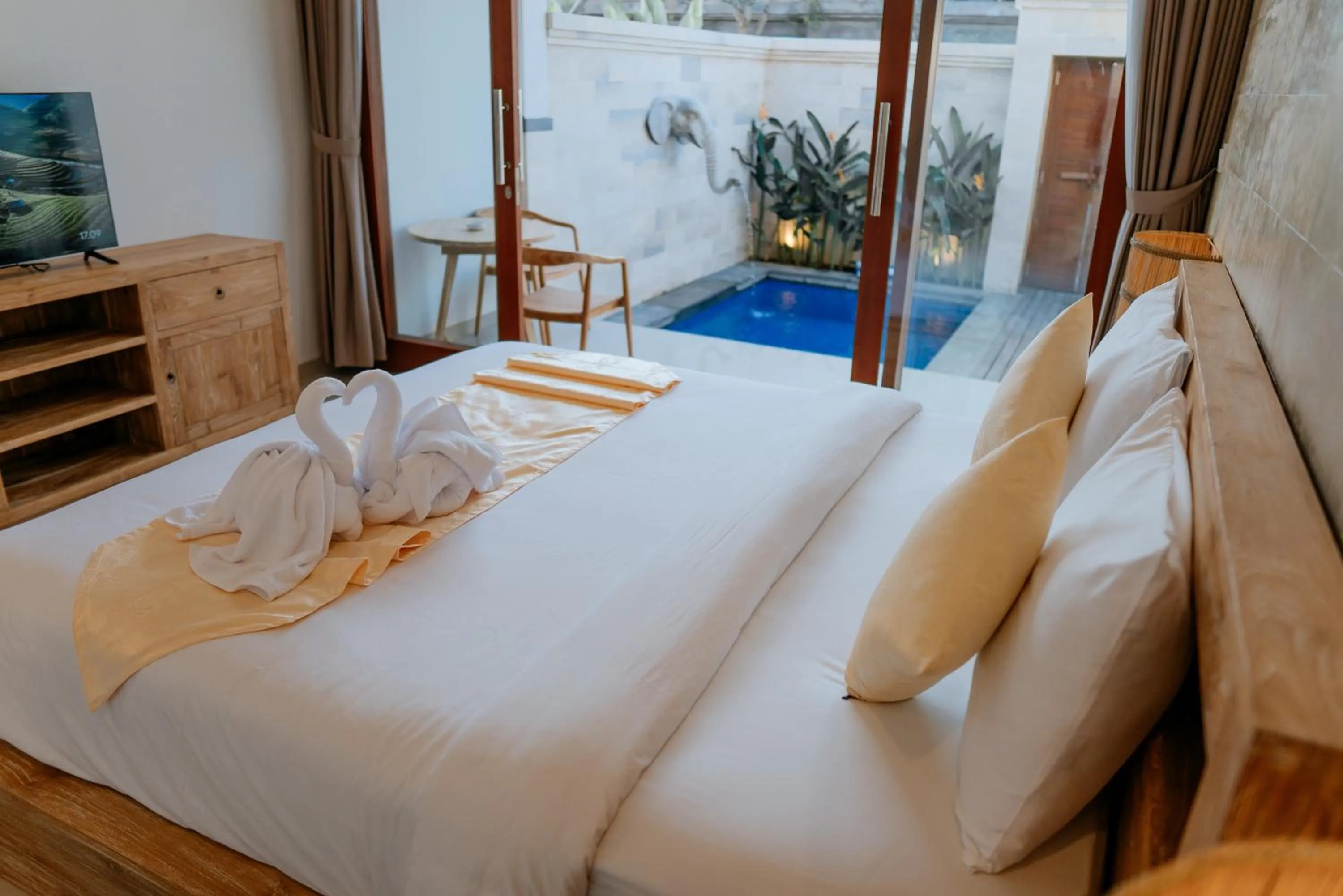 Bed in Bali Made Escape