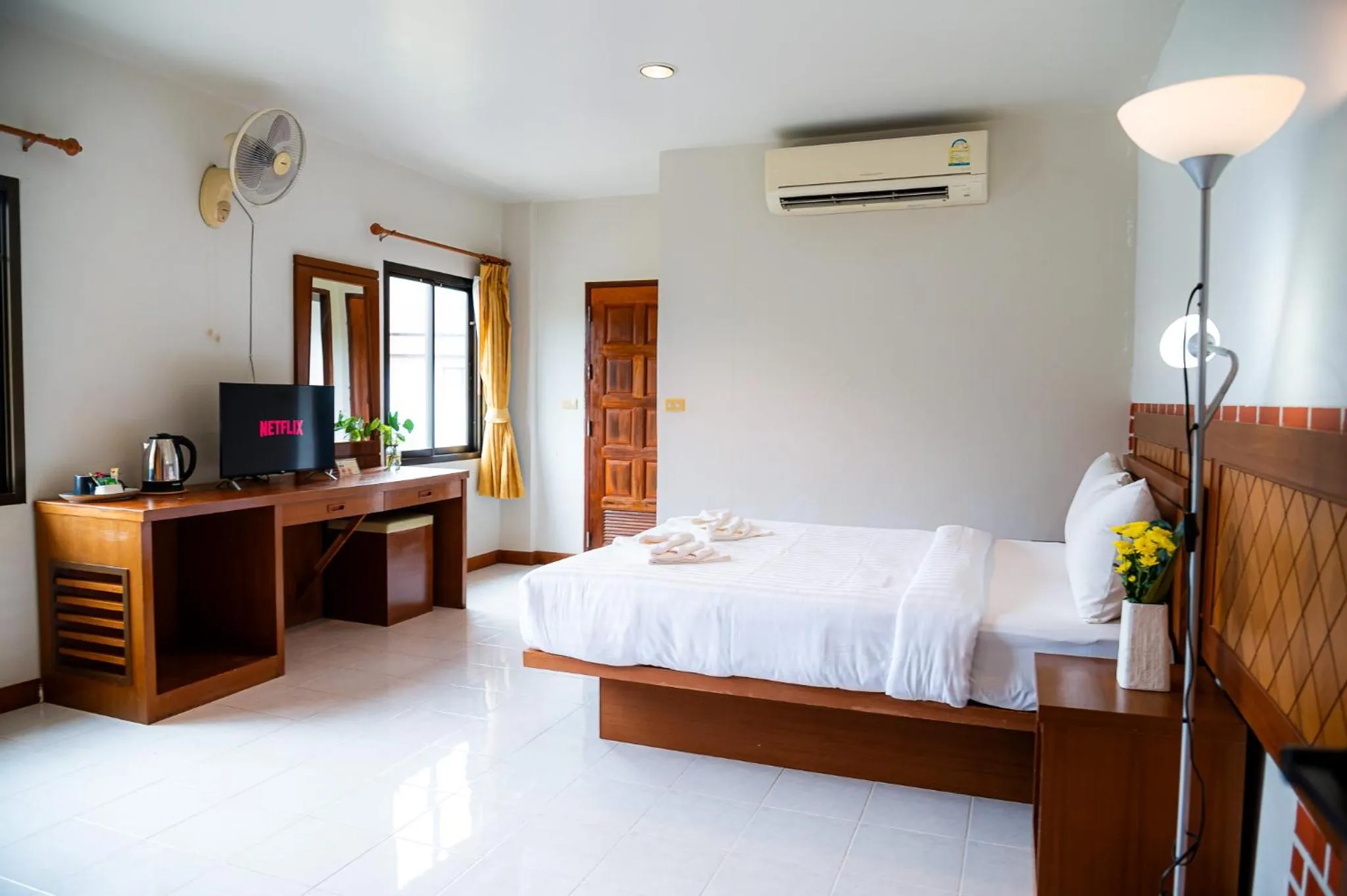 Photo of the whole room, Bed in Diamond Place Ao Nang