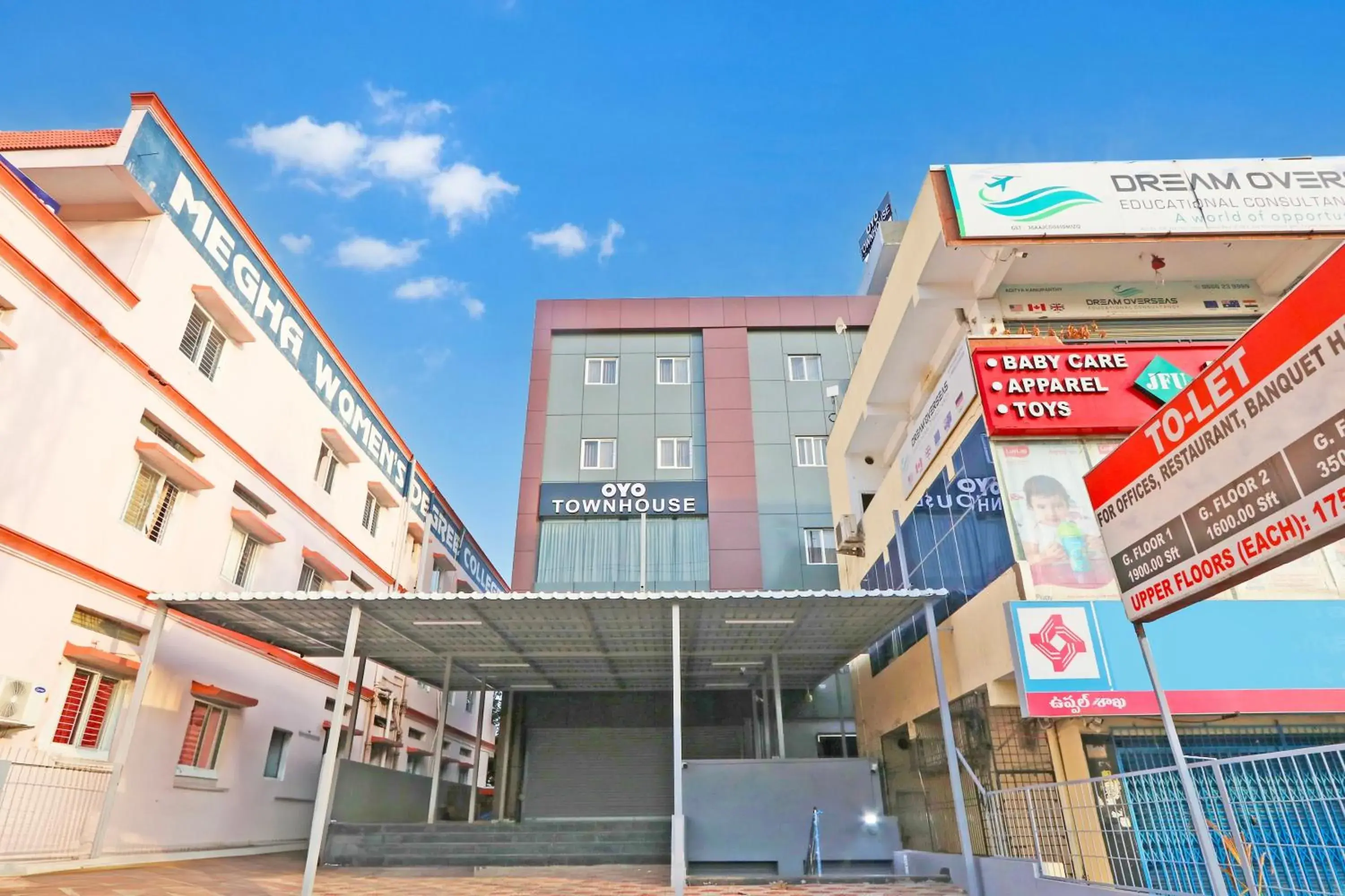 Super Townhouse La Vista Inn Grand Hotel Super Townhouse La Vista Inn Grand Hotel