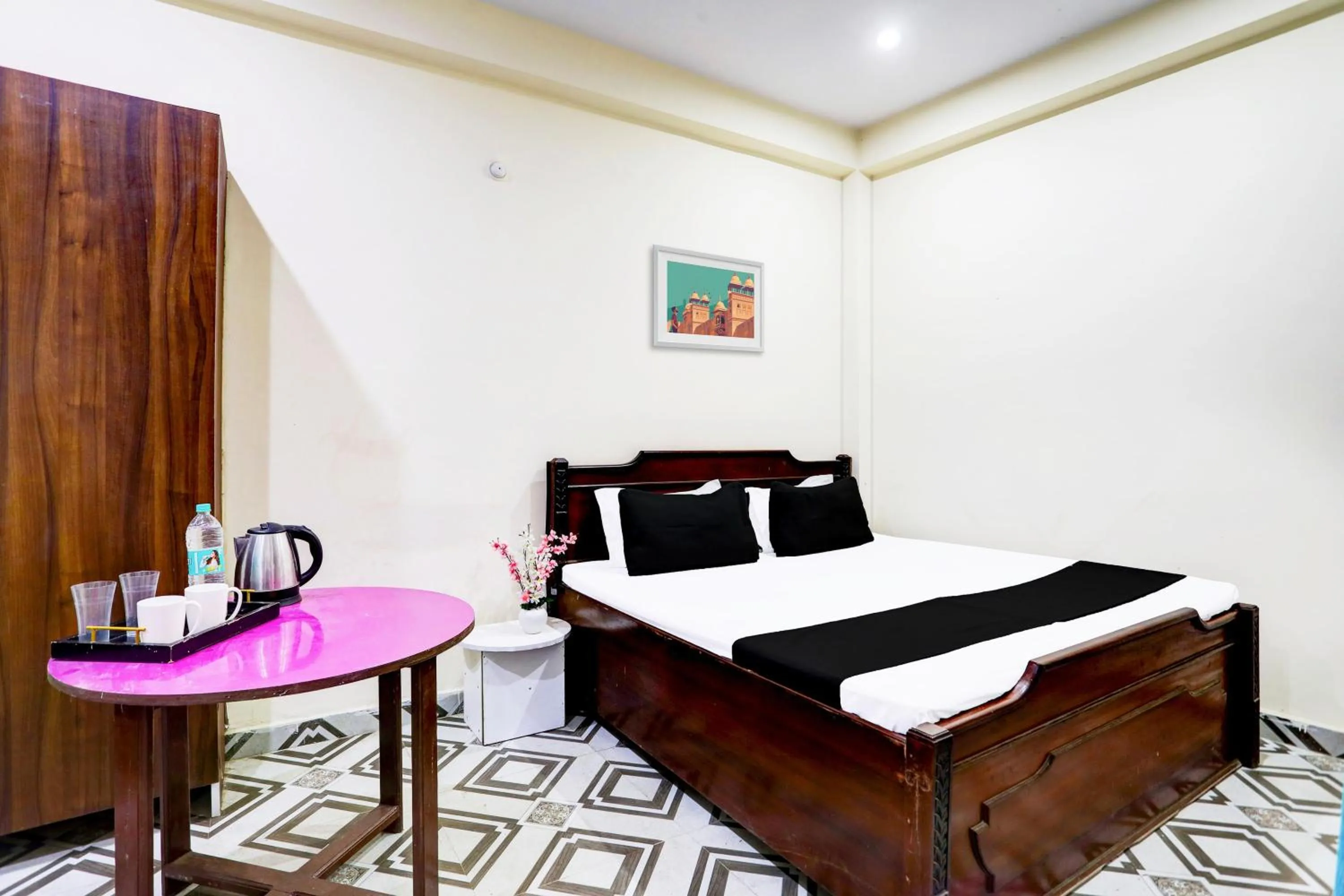 Bedroom, Bed in Hotel O Suryawanshi