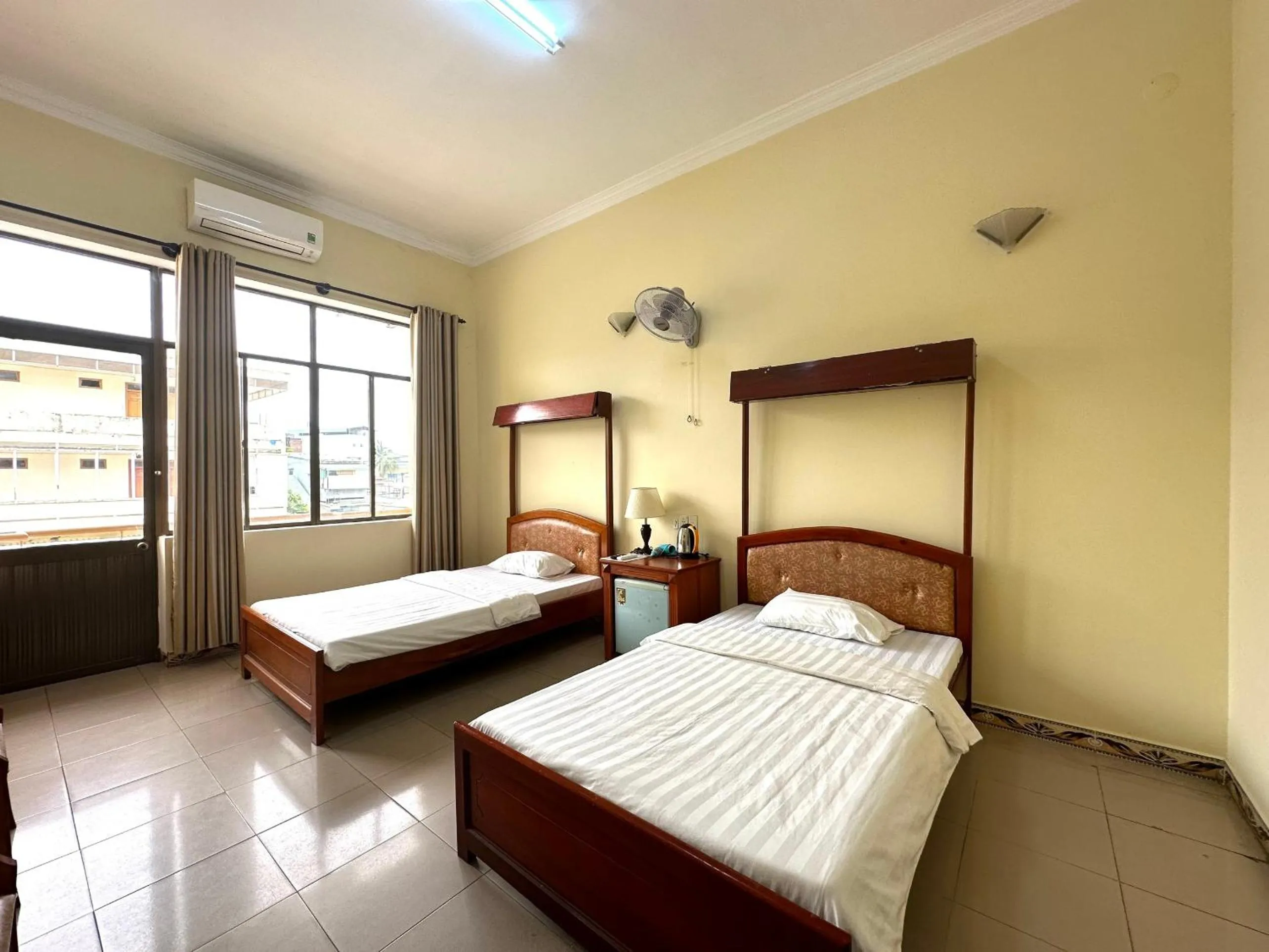 Bedroom in OYO 1246 Nha Khach Cuc Hau Can