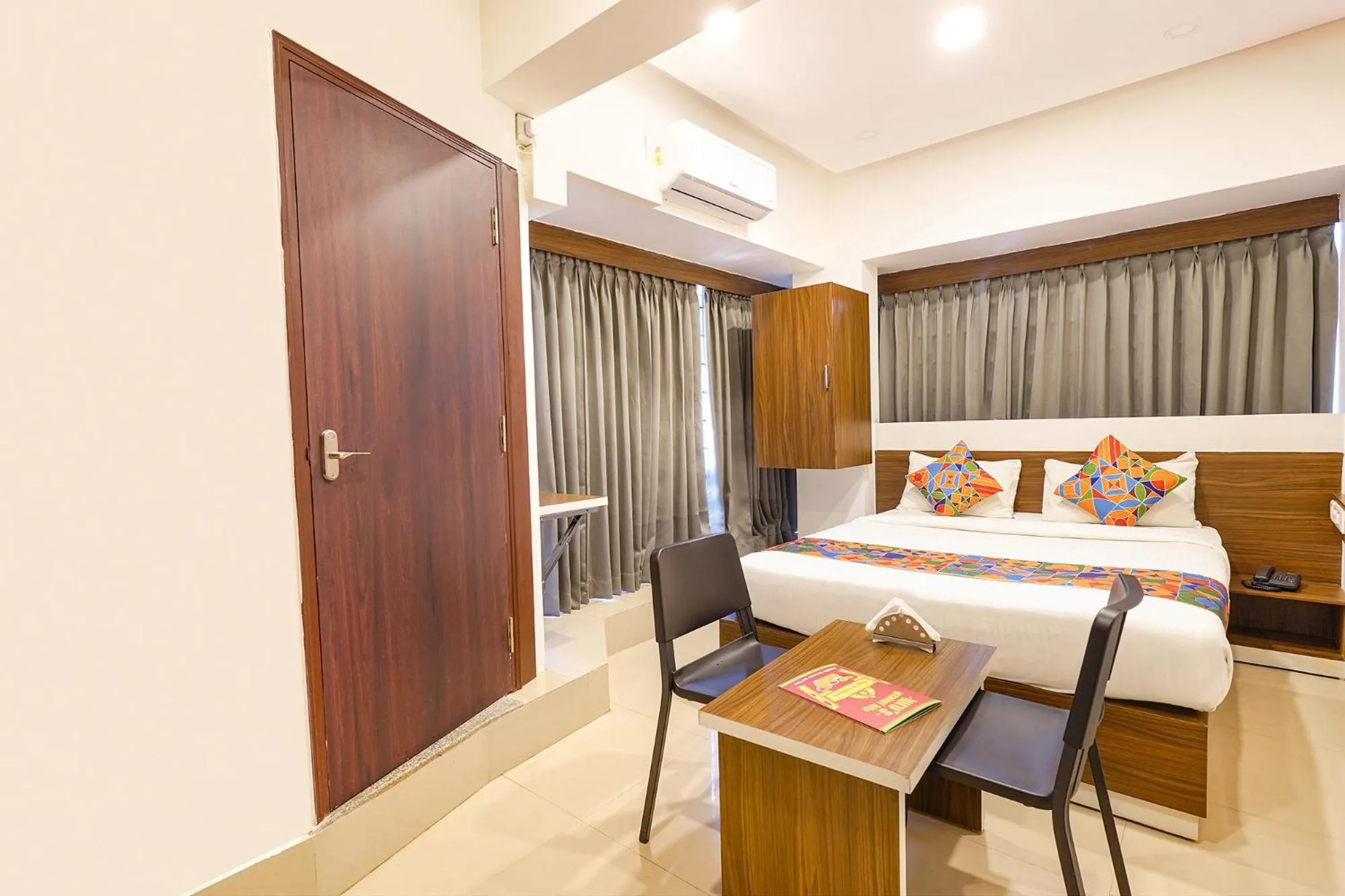 Bed in FabHotel Royal N Comforts