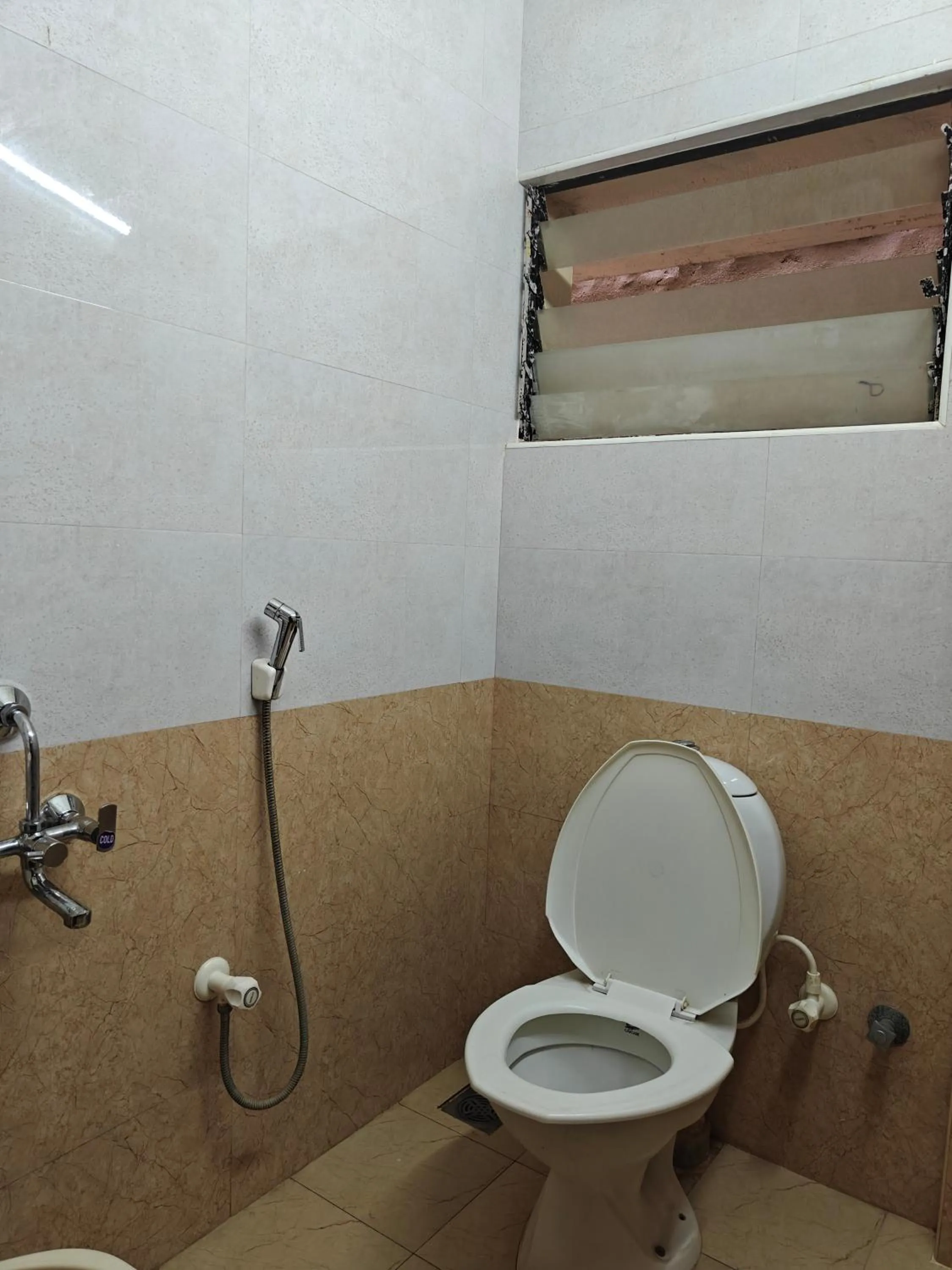 Shower in Park Inn Beach Resort