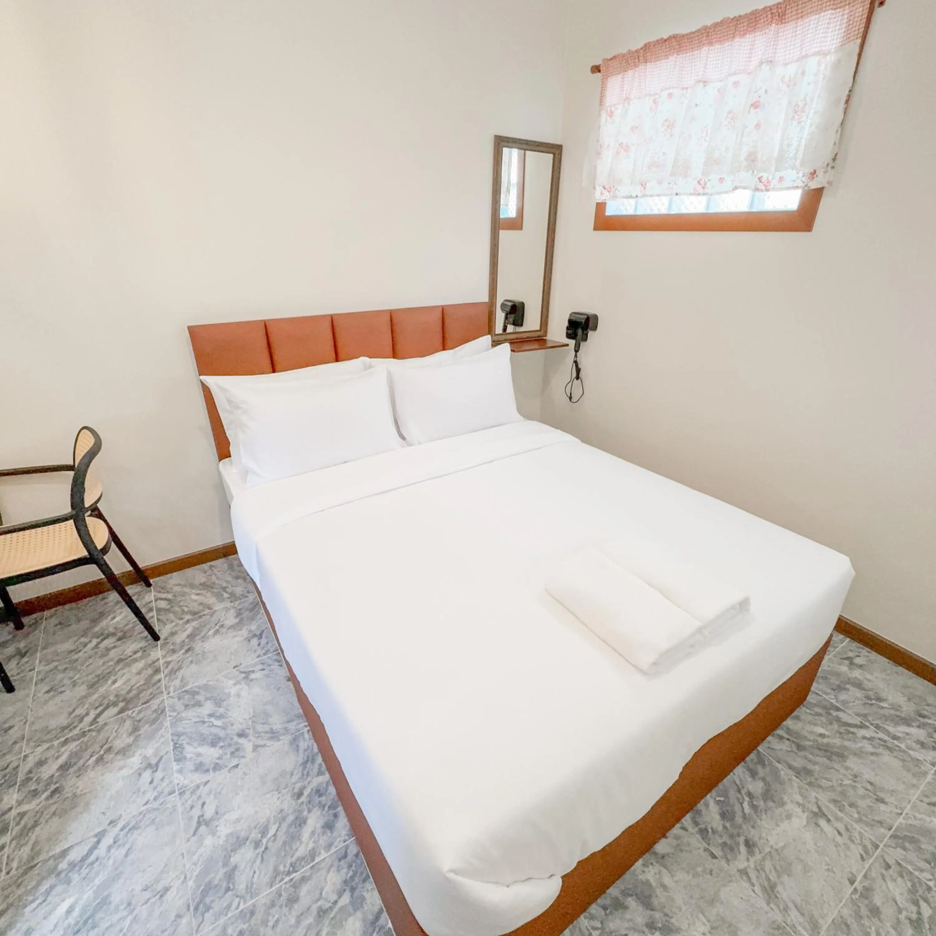 Bed in JB Home Bangkok - Victory monument