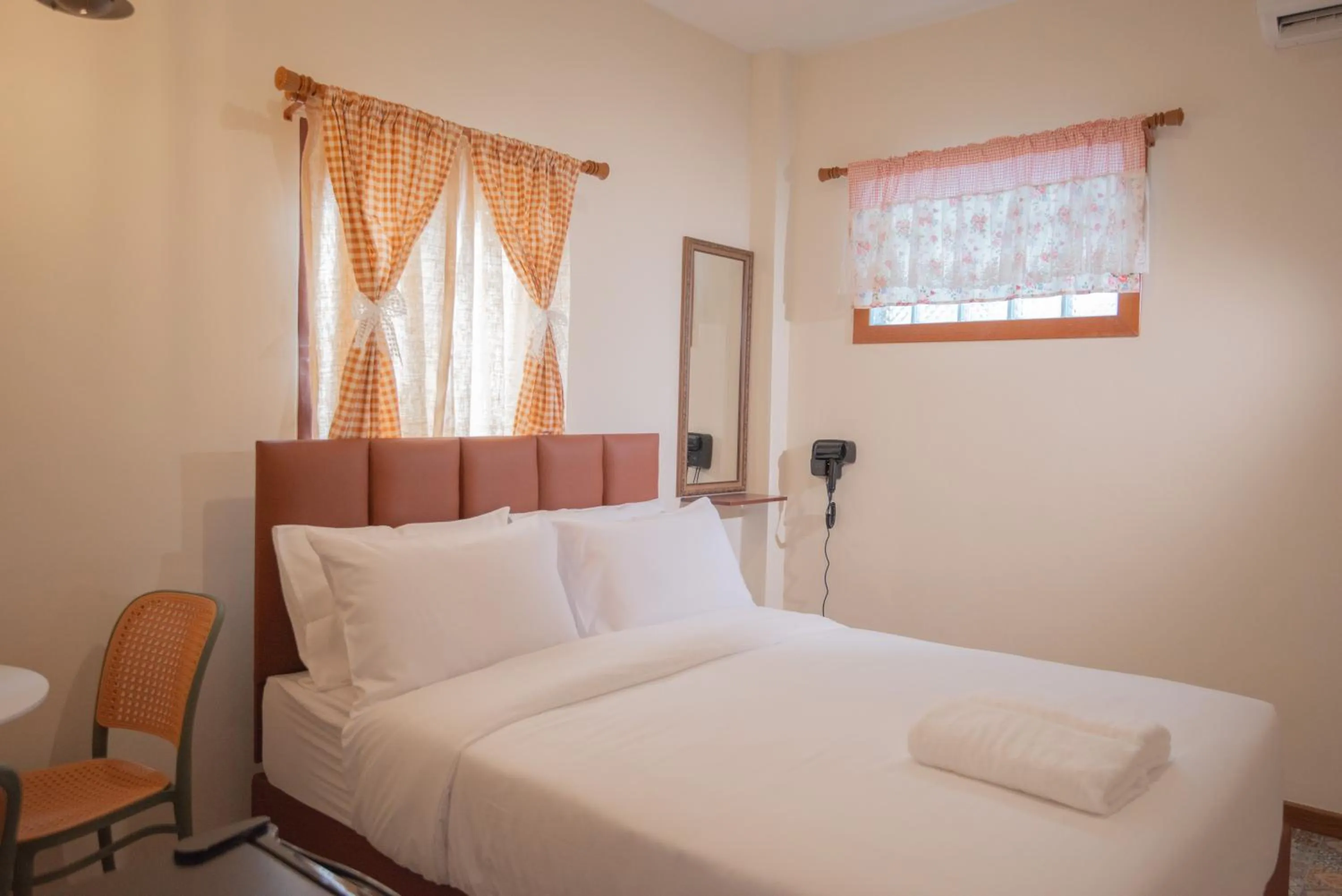 Bed in JB Home Bangkok - Victory monument