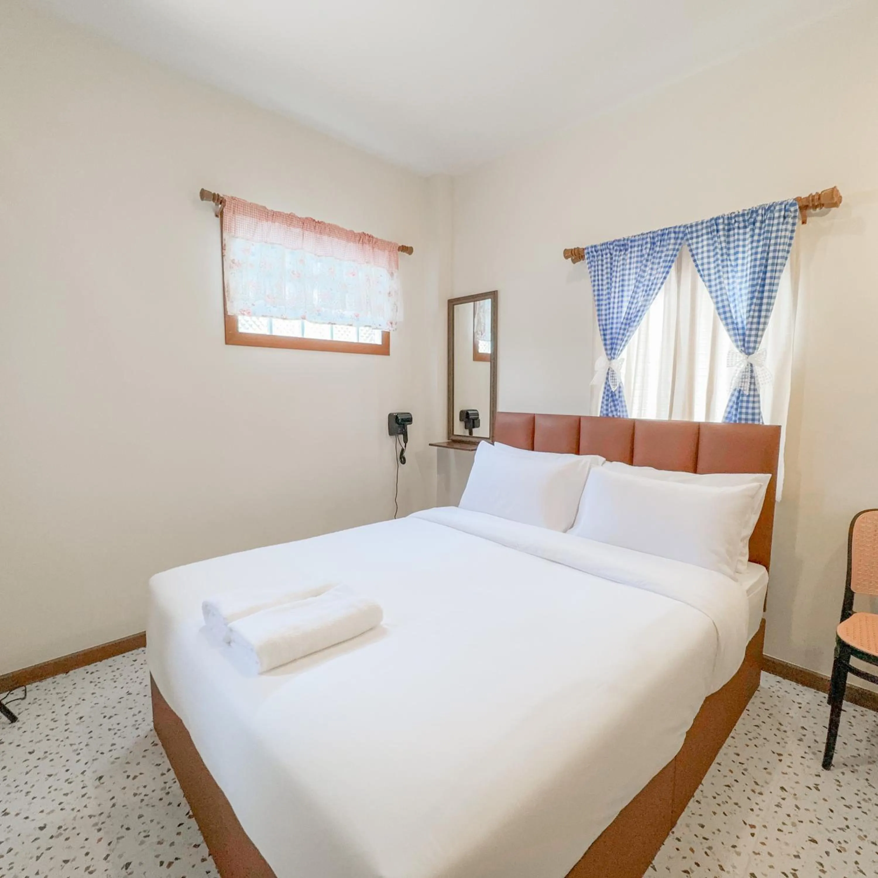 Bed in JB Home Bangkok - Victory monument